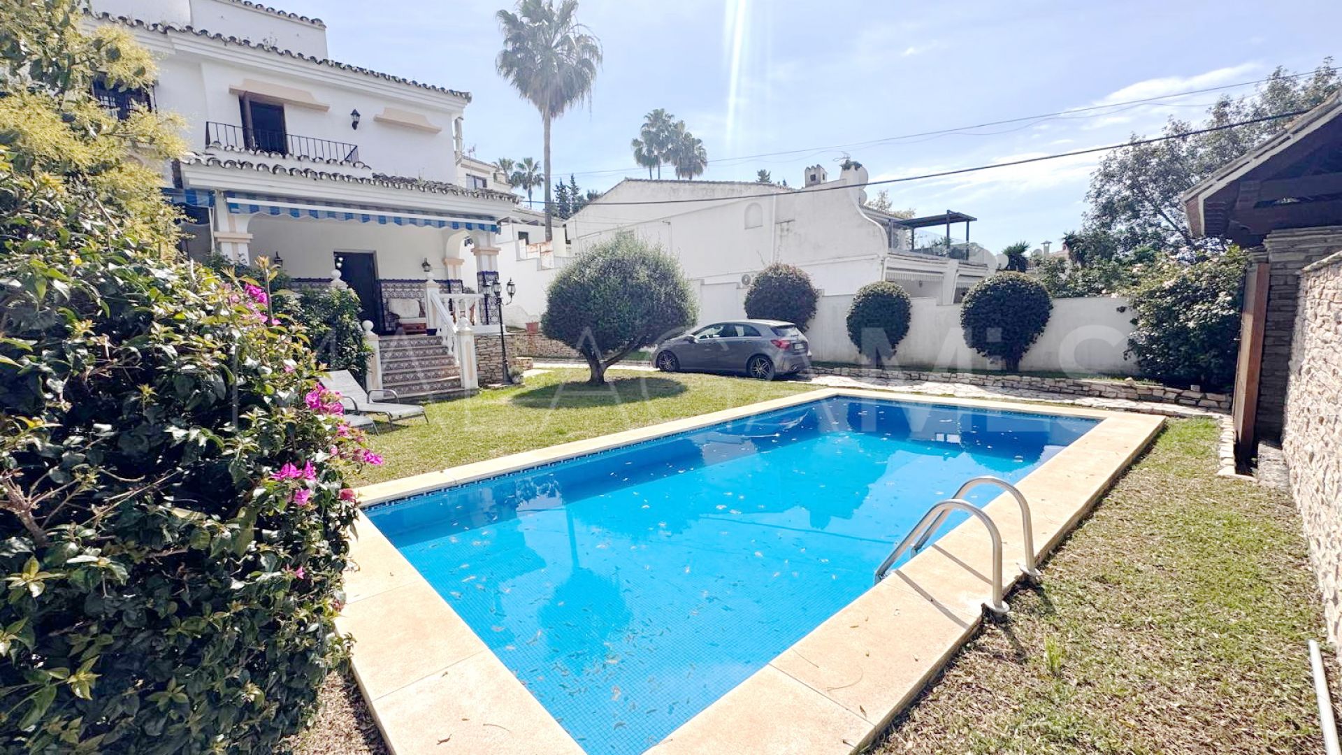 Doppelhaushälfte for sale in Nueva Andalucia