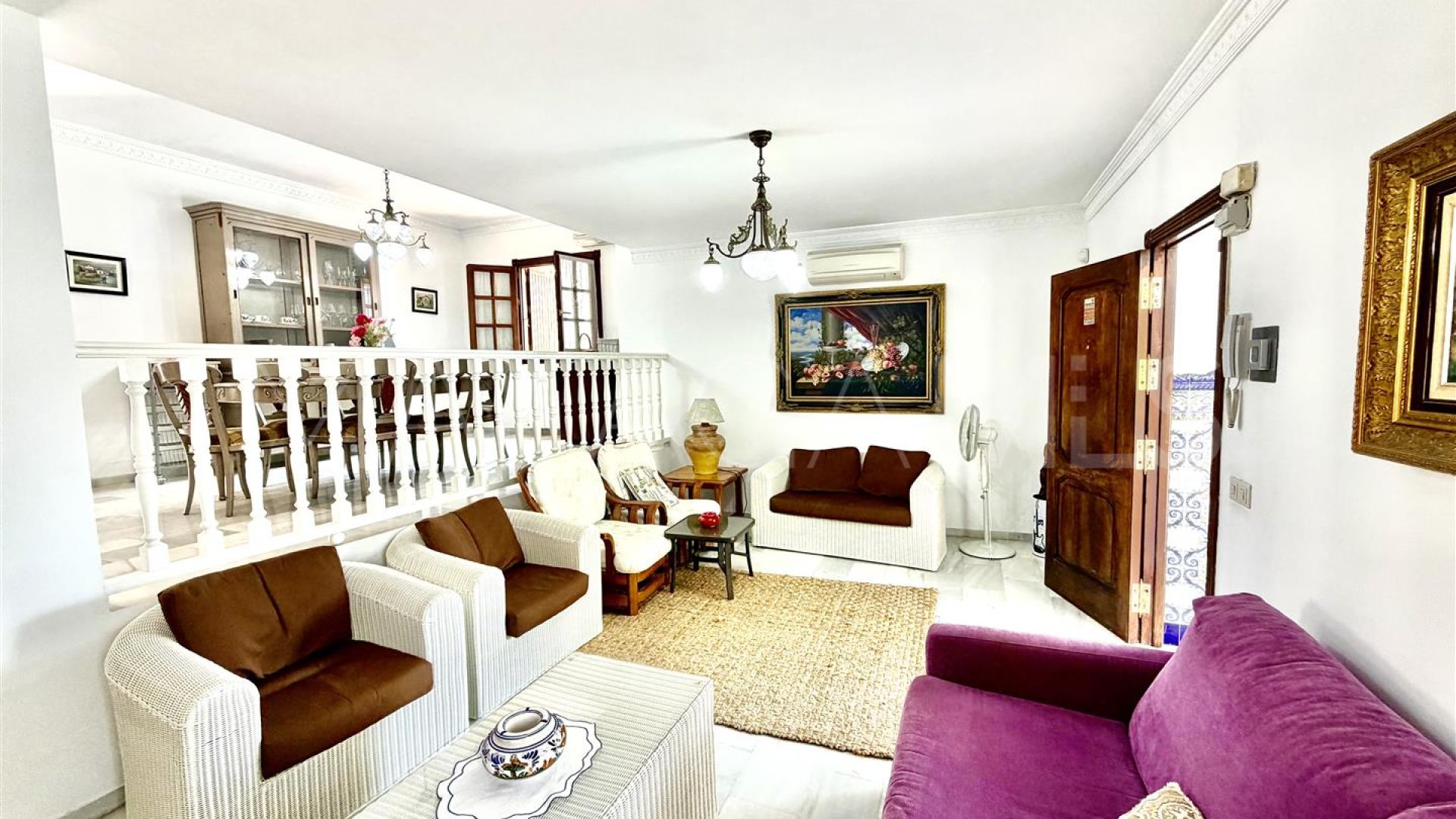Pareado for sale in Nueva Andalucia with 3 bedrooms