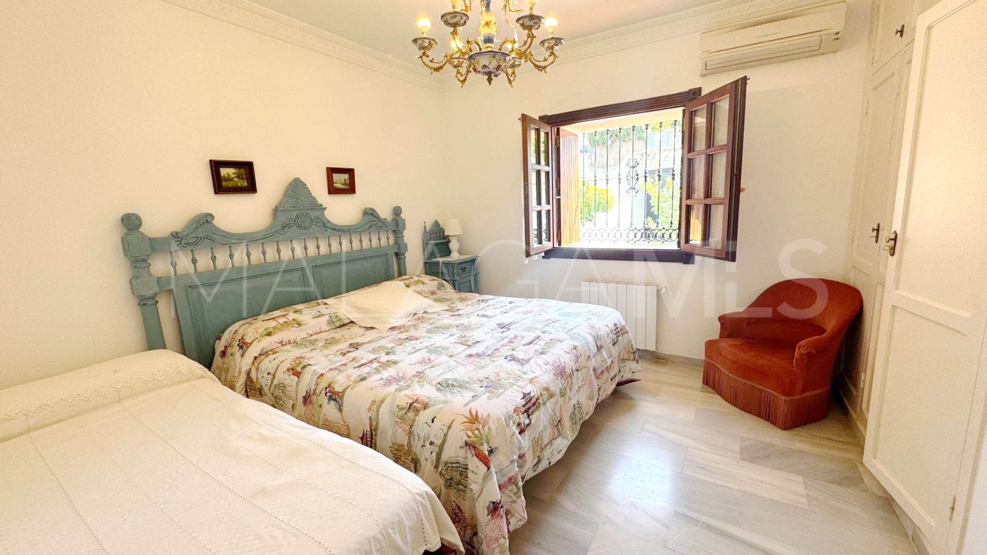 Doppelhaushälfte for sale in Nueva Andalucia
