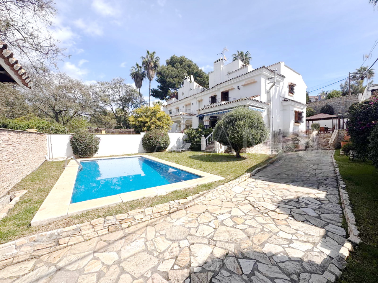 Doppelhaushälfte for sale in Nueva Andalucia