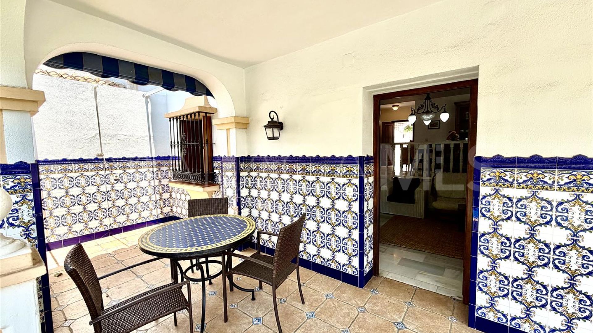 Pareado for sale in Nueva Andalucia with 3 bedrooms