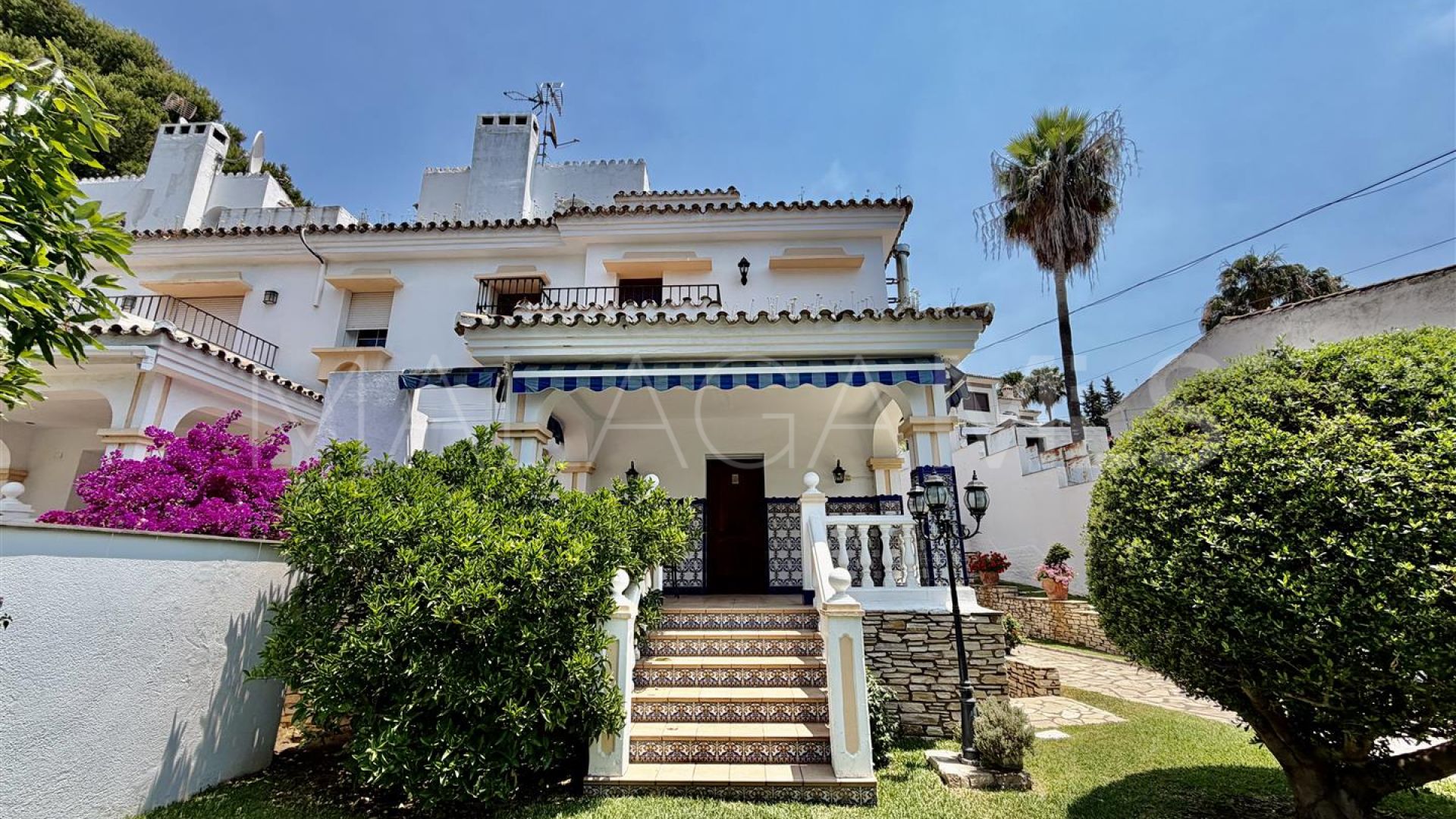 Pareado for sale in Nueva Andalucia with 3 bedrooms