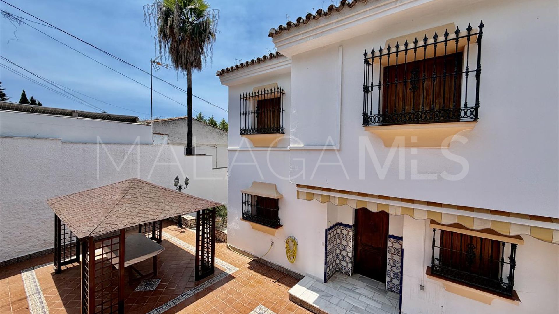 Pareado for sale in Nueva Andalucia with 3 bedrooms