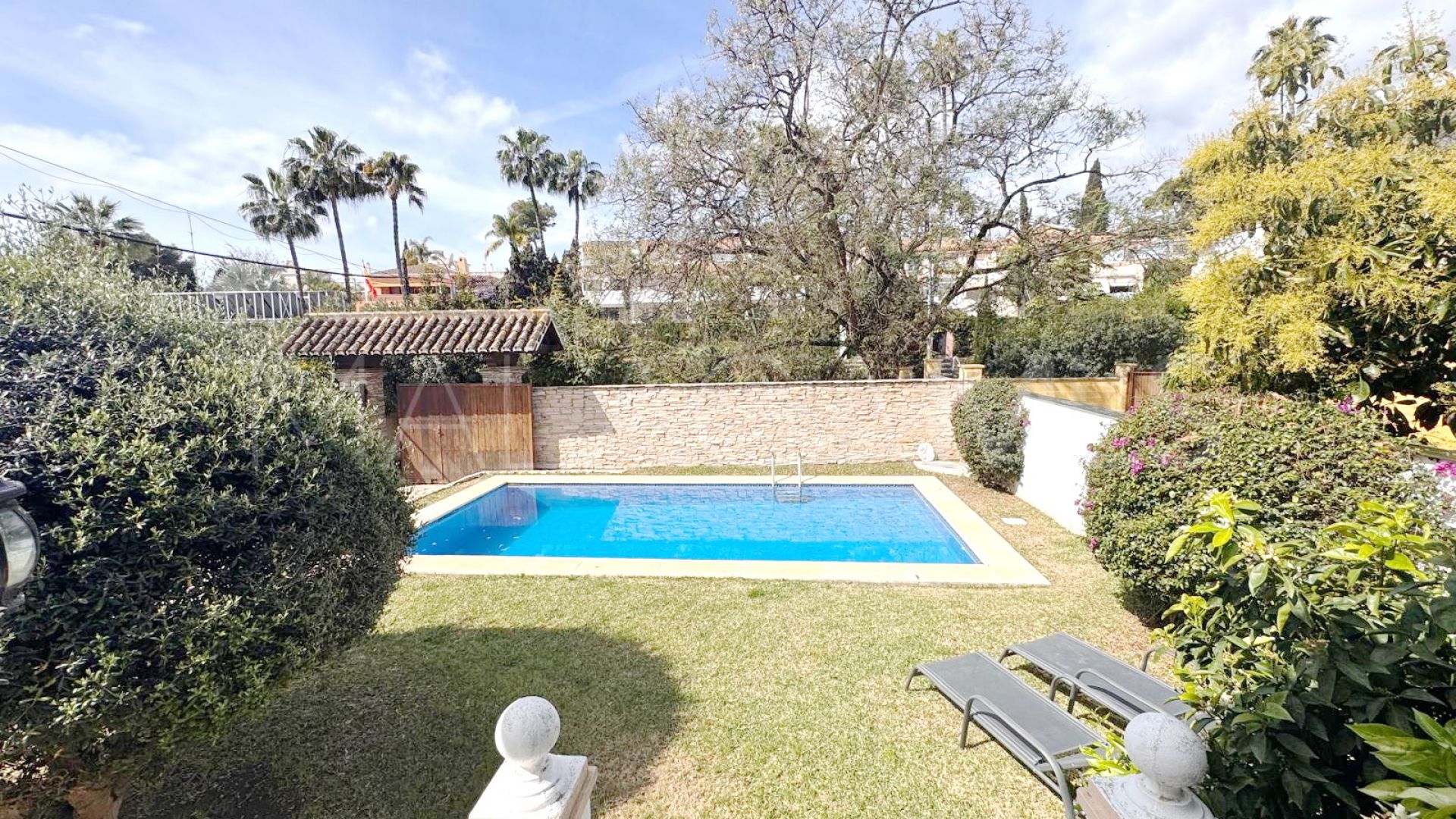 Doppelhaushälfte for sale in Nueva Andalucia