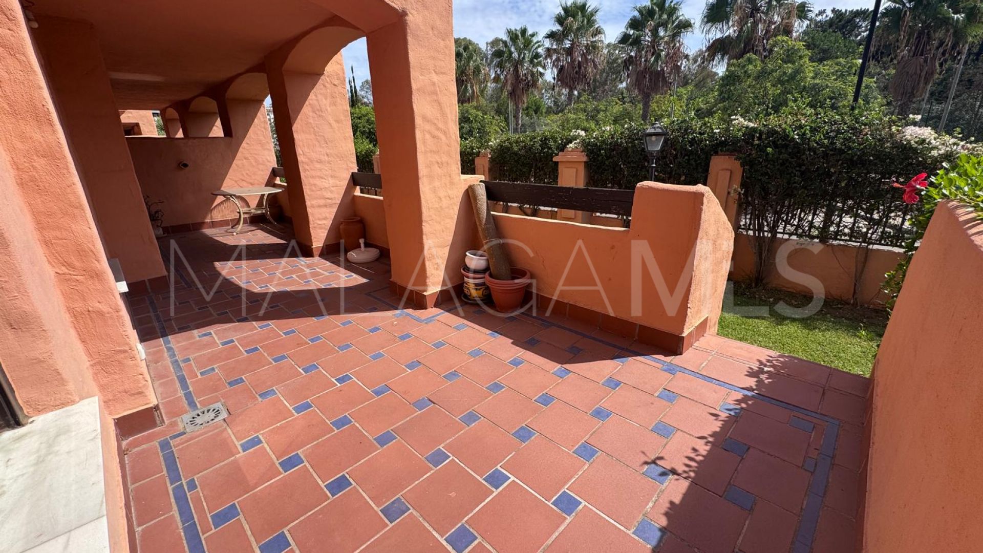 For sale ground floor apartment with 3 bedrooms in Hacienda del Sol