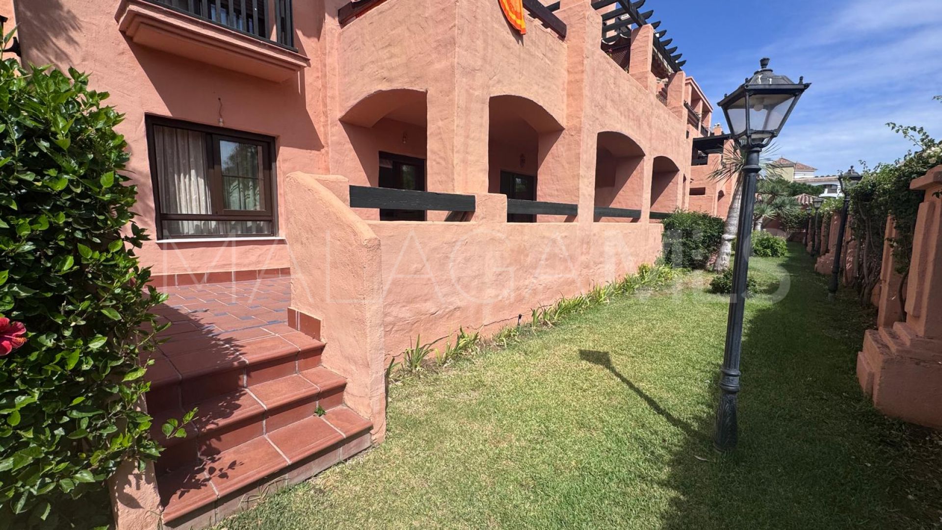 For sale ground floor apartment with 3 bedrooms in Hacienda del Sol