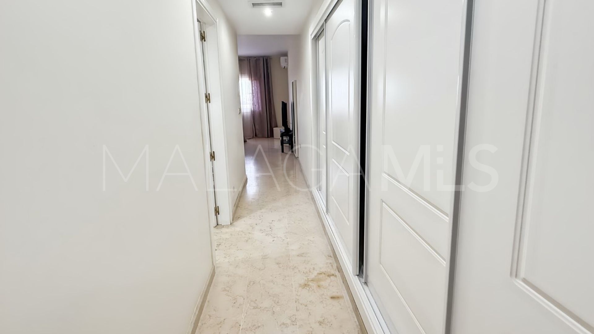 Appartement terrasse for sale in Elviria