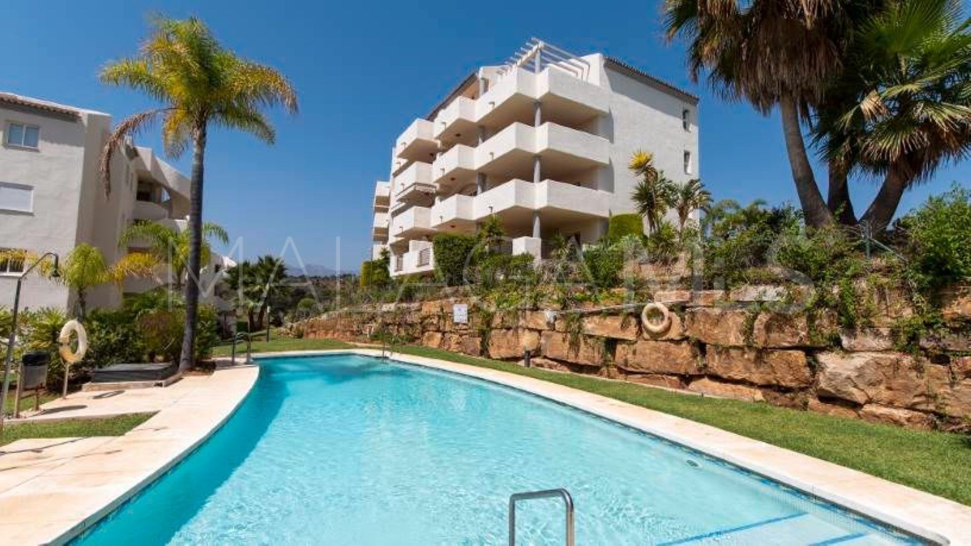 Appartement terrasse for sale in Elviria