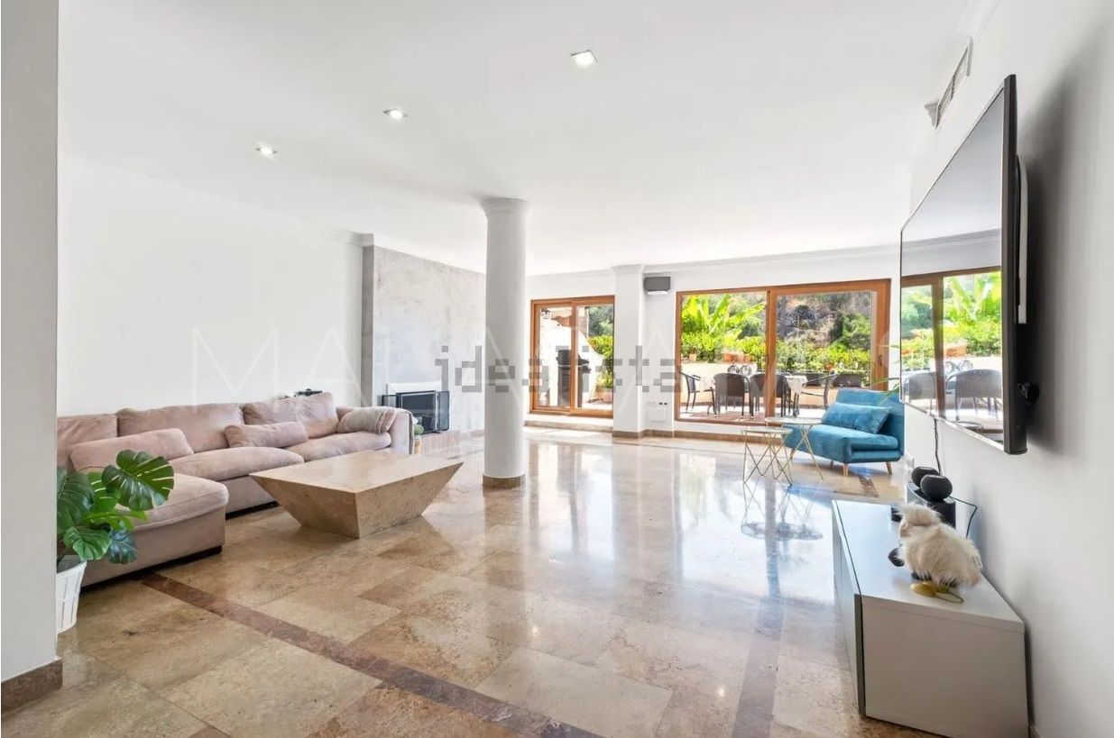 For sale Las Cascadas ground floor apartment