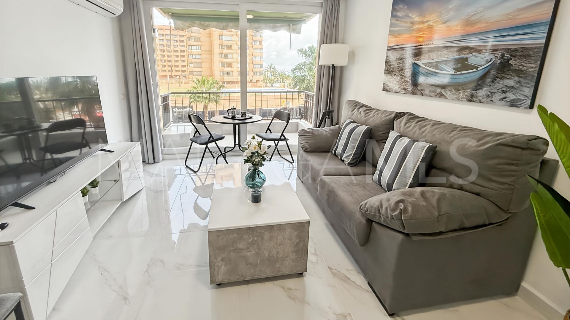 Apartamento with 2 bedrooms for sale in Fuengirola