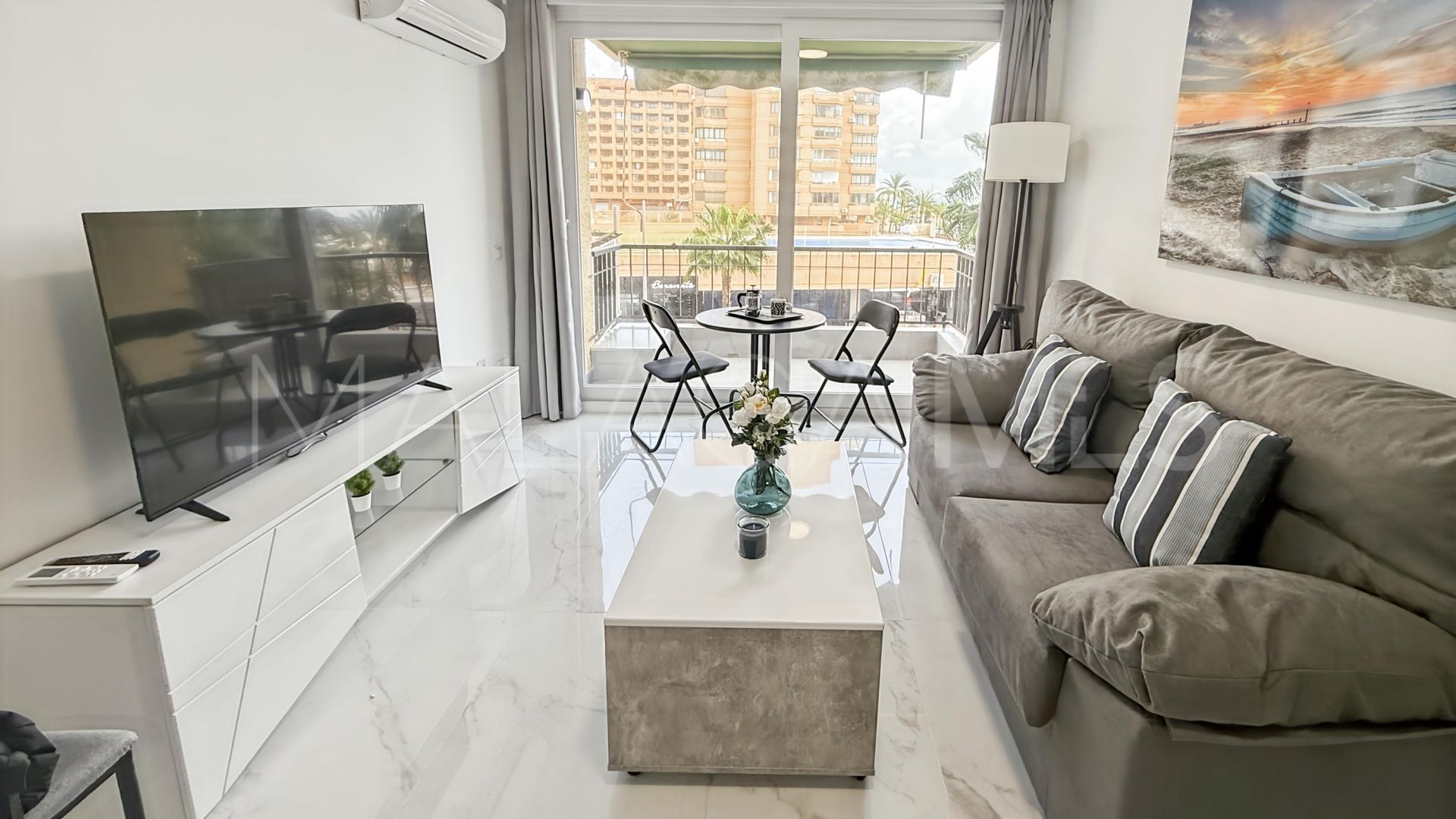 Apartamento with 2 bedrooms for sale in Fuengirola