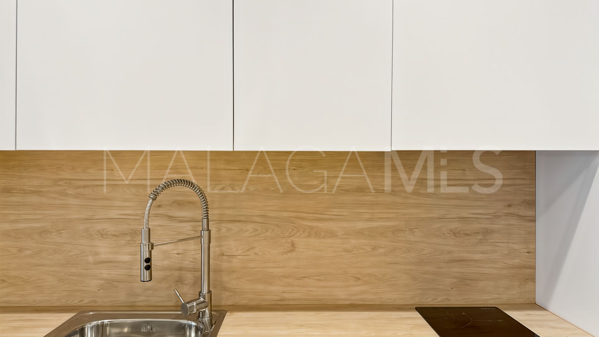 Studio for sale in Parque Victoria Eugenia