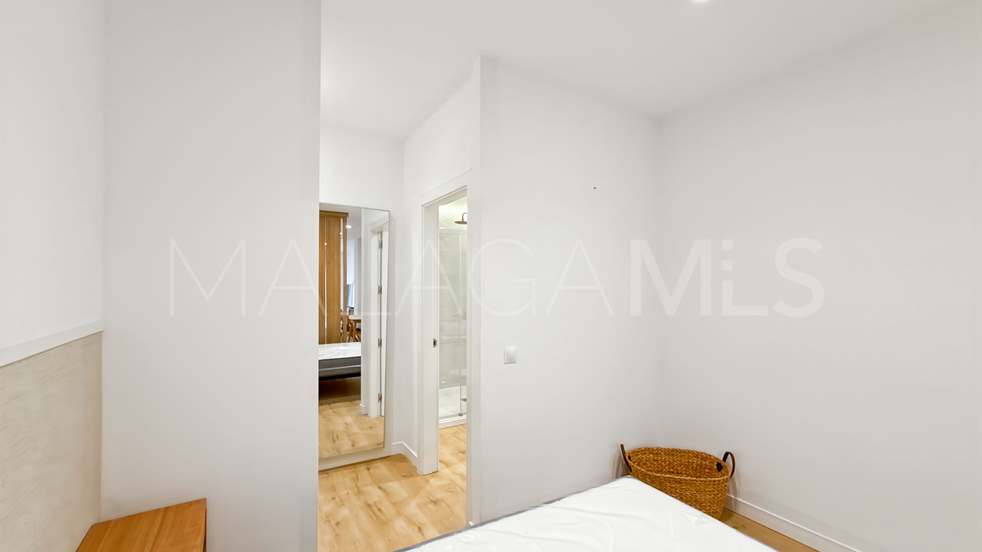 Studio for sale in Parque Victoria Eugenia