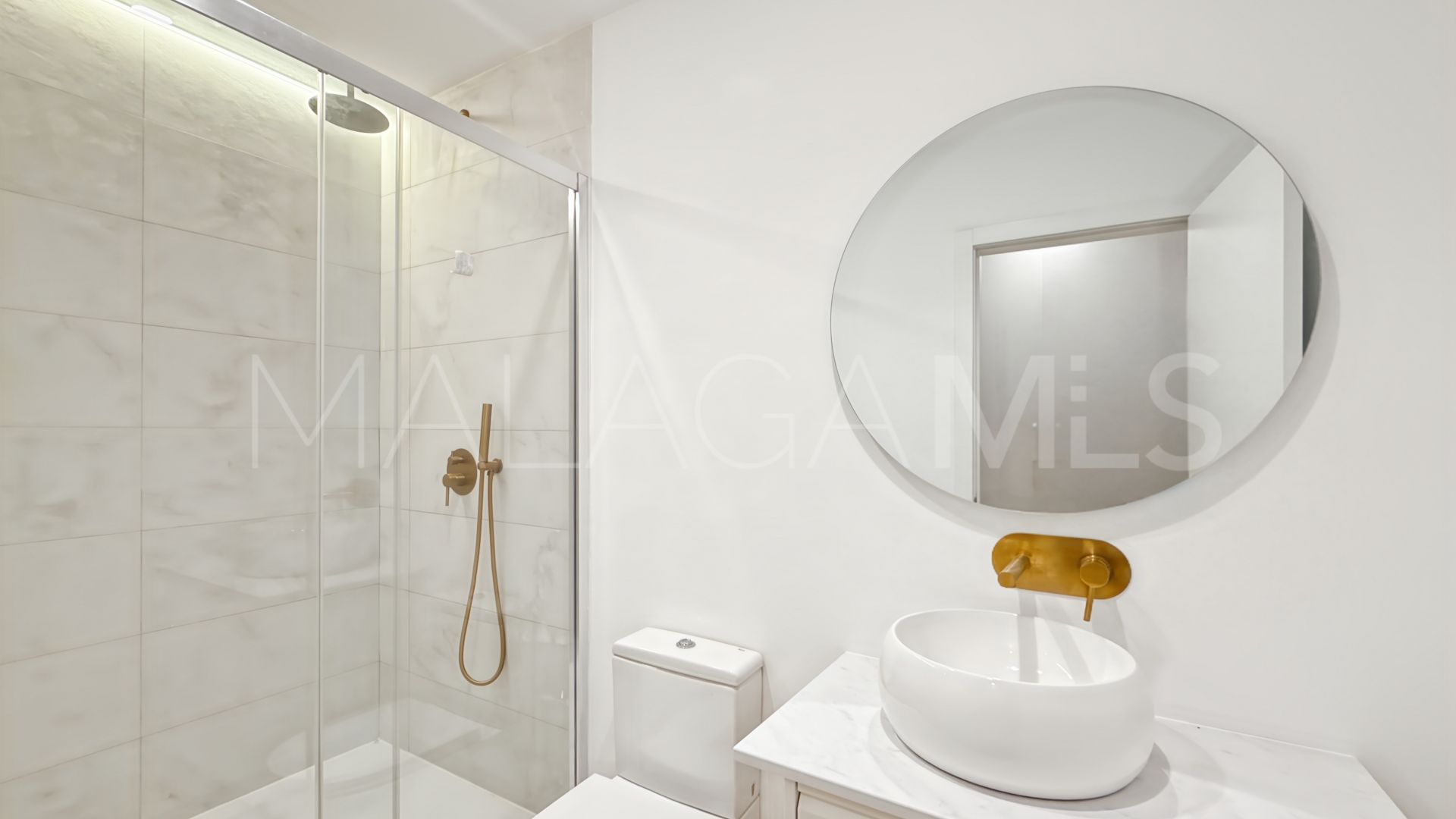Studio for sale in Parque Victoria Eugenia