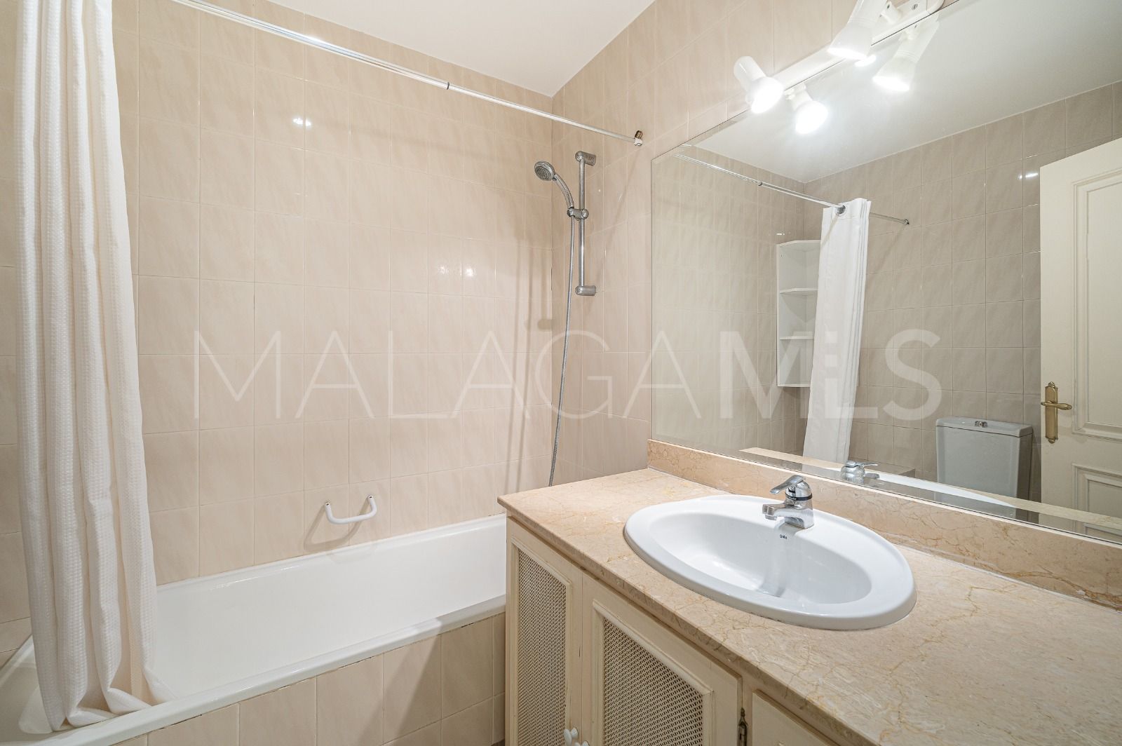 Radhus for sale in Las Encinas