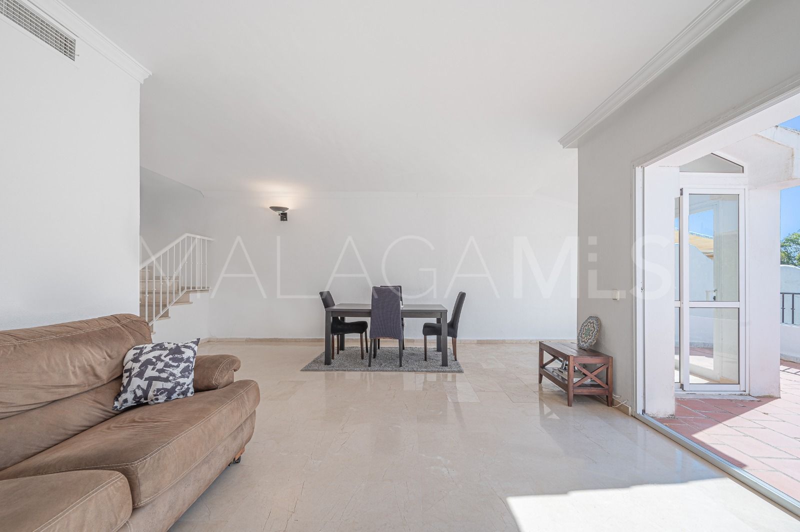 Radhus for sale in Las Encinas