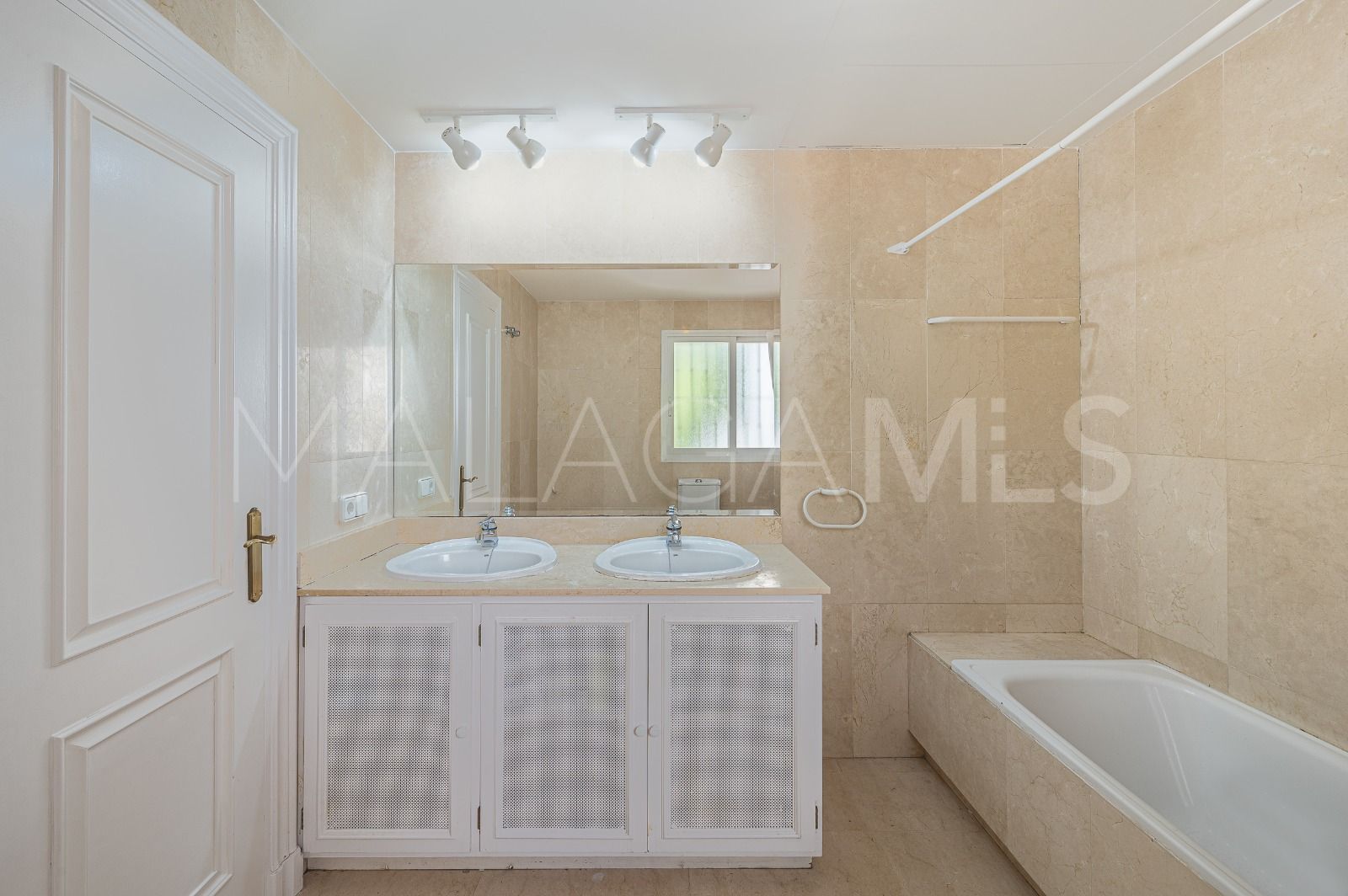 Radhus for sale in Las Encinas