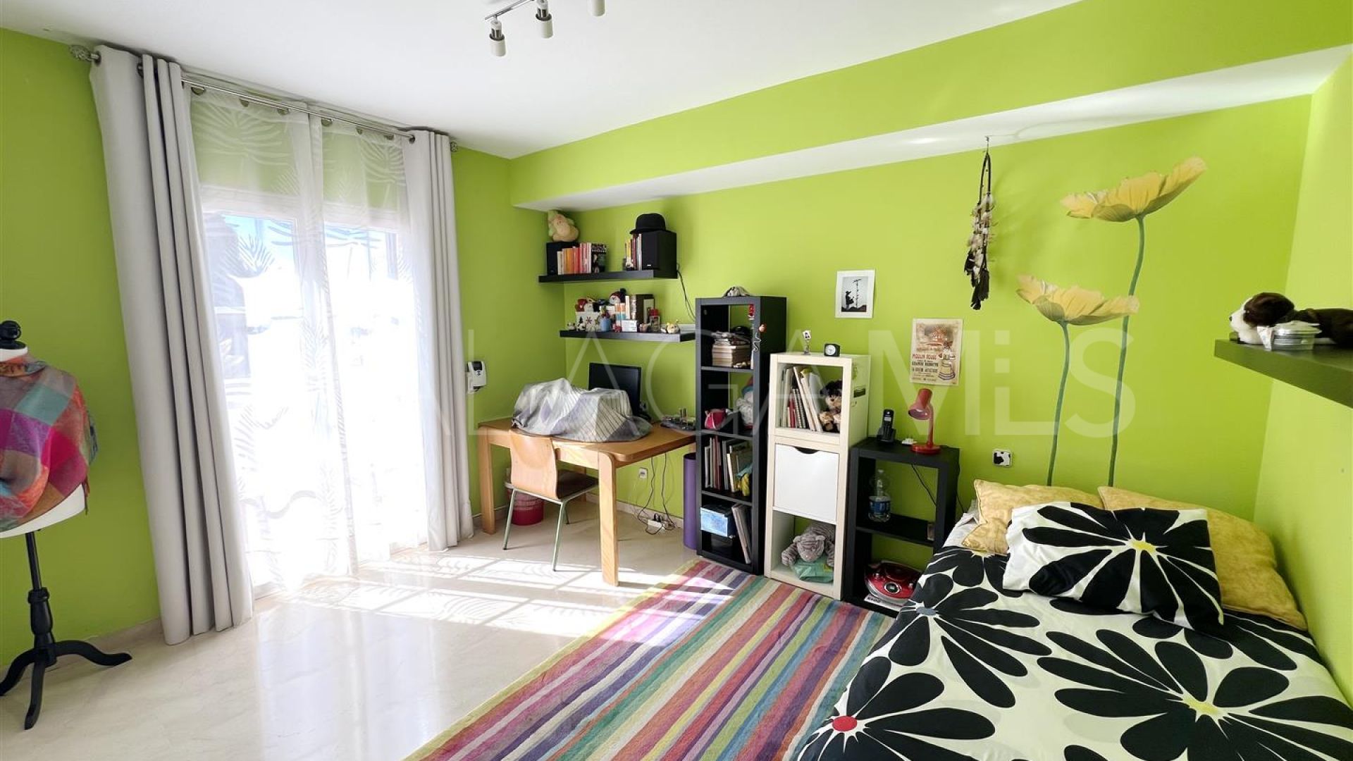 Villa for sale in Valdeolletas