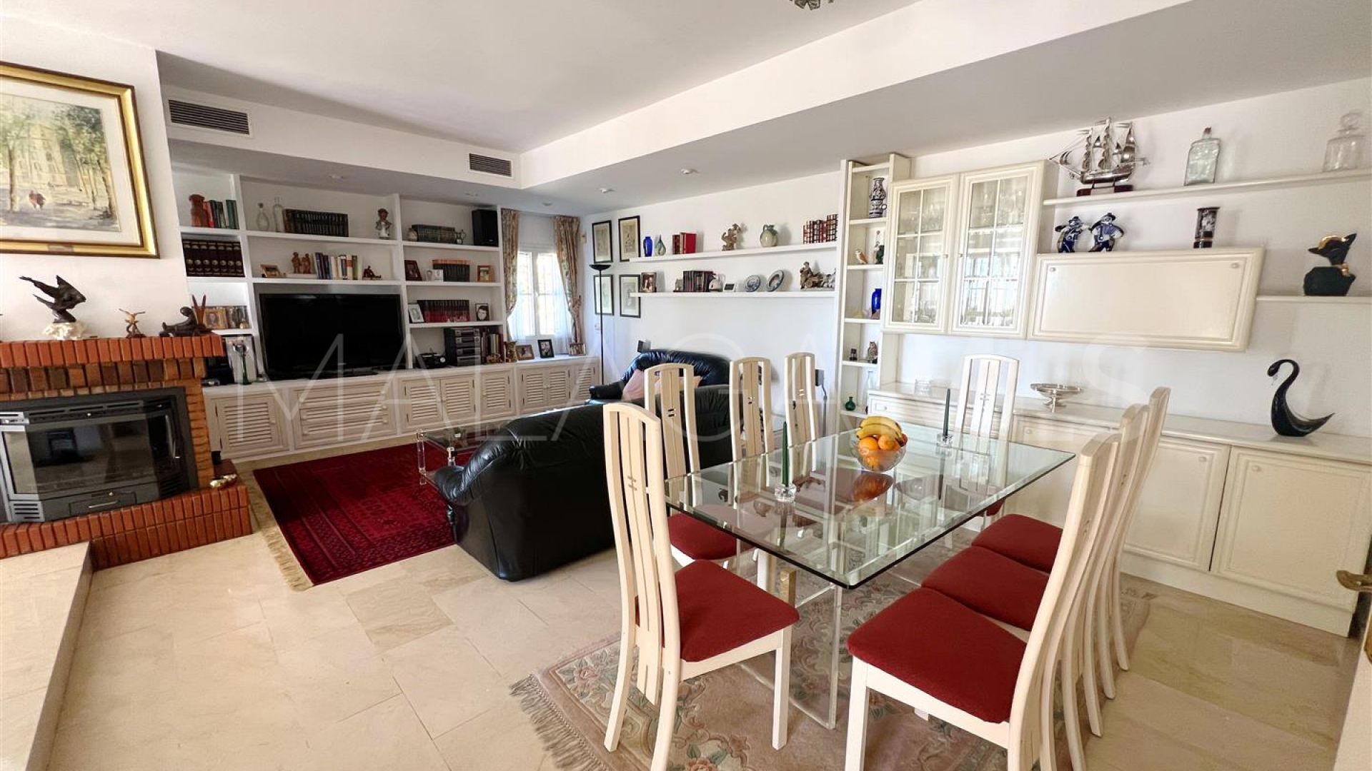Villa for sale in Valdeolletas