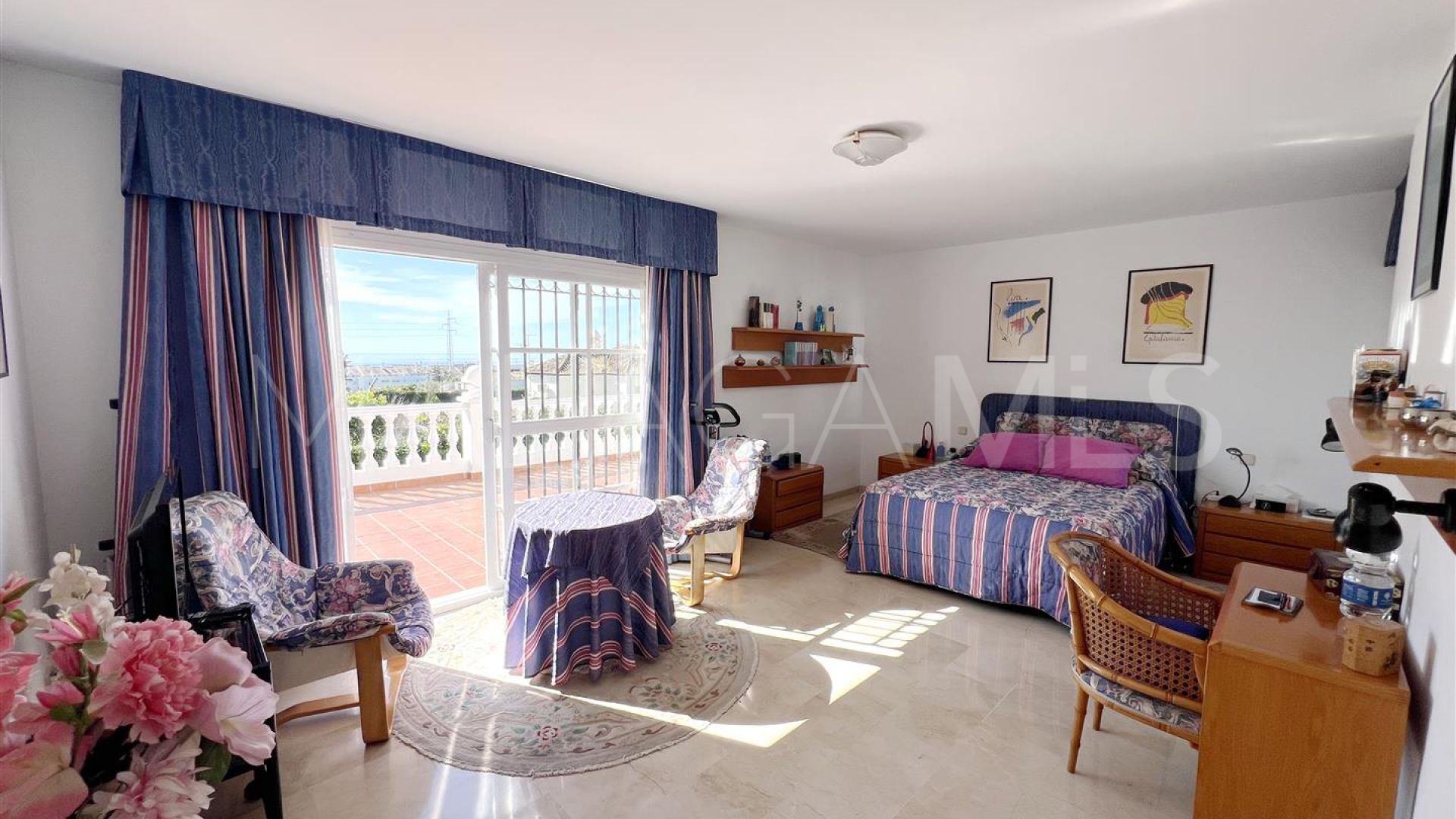 Villa for sale in Valdeolletas
