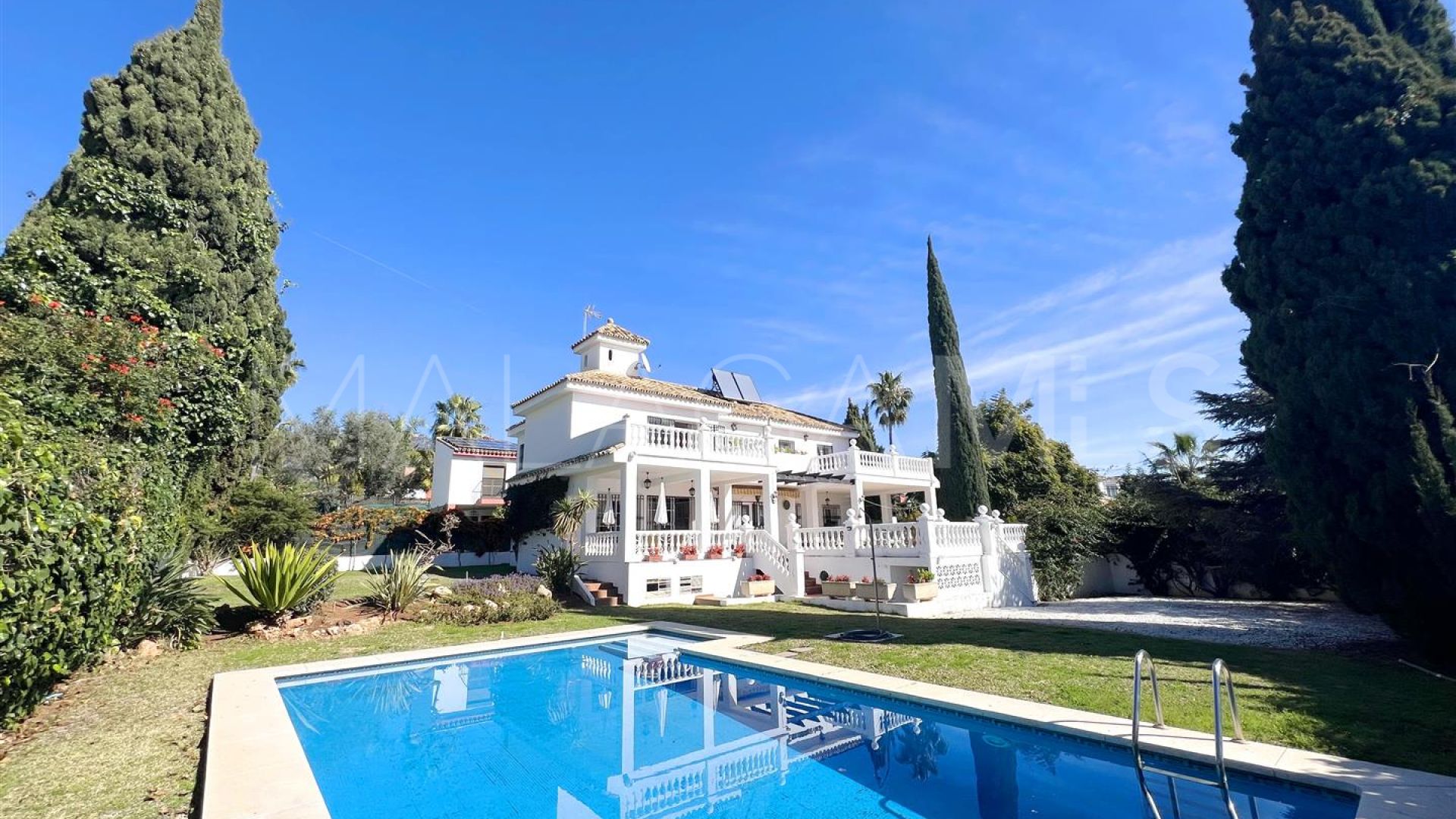 Villa for sale in Valdeolletas