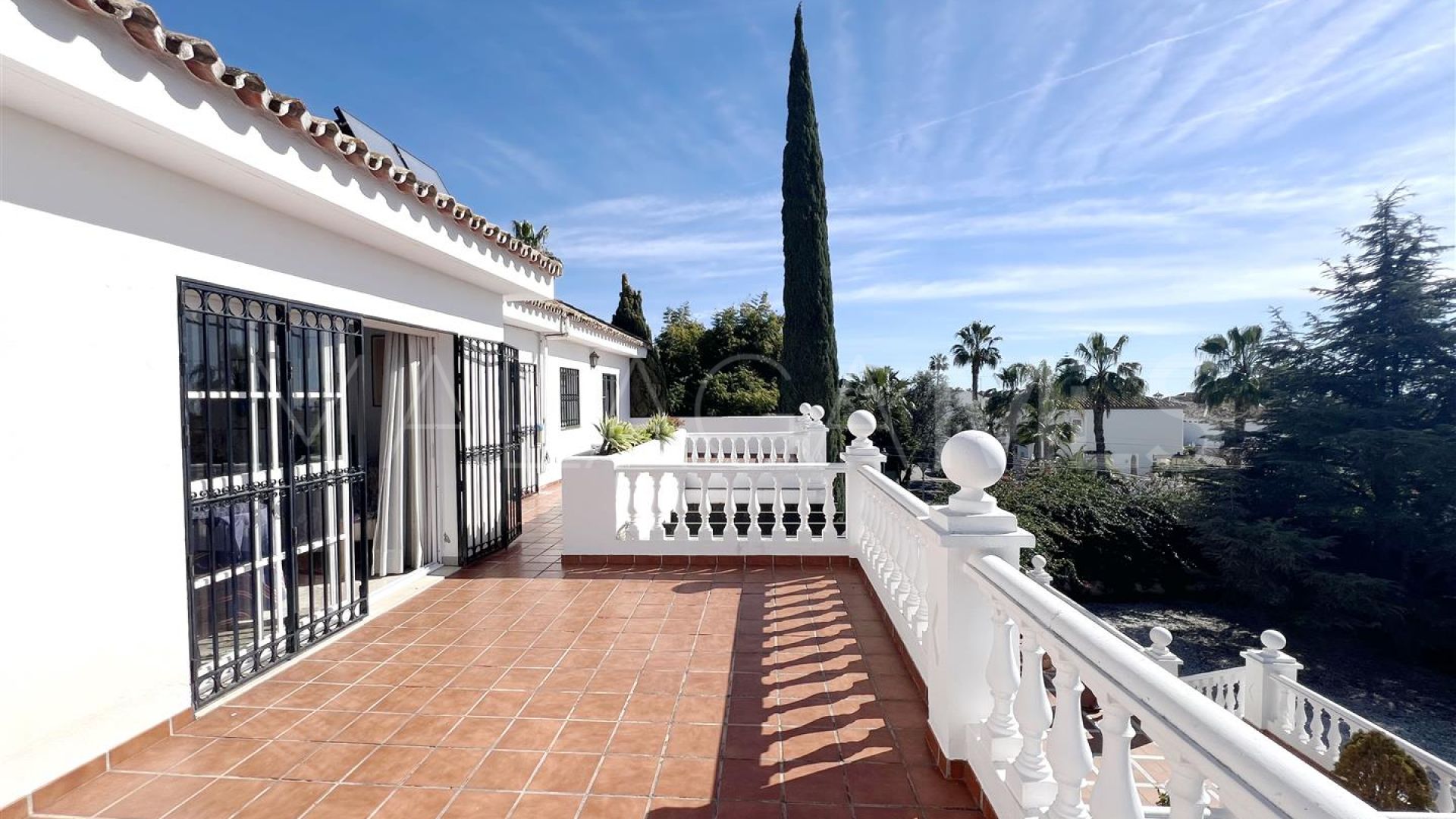 Villa for sale in Valdeolletas