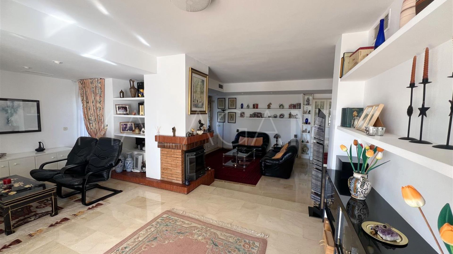 Villa for sale in Valdeolletas