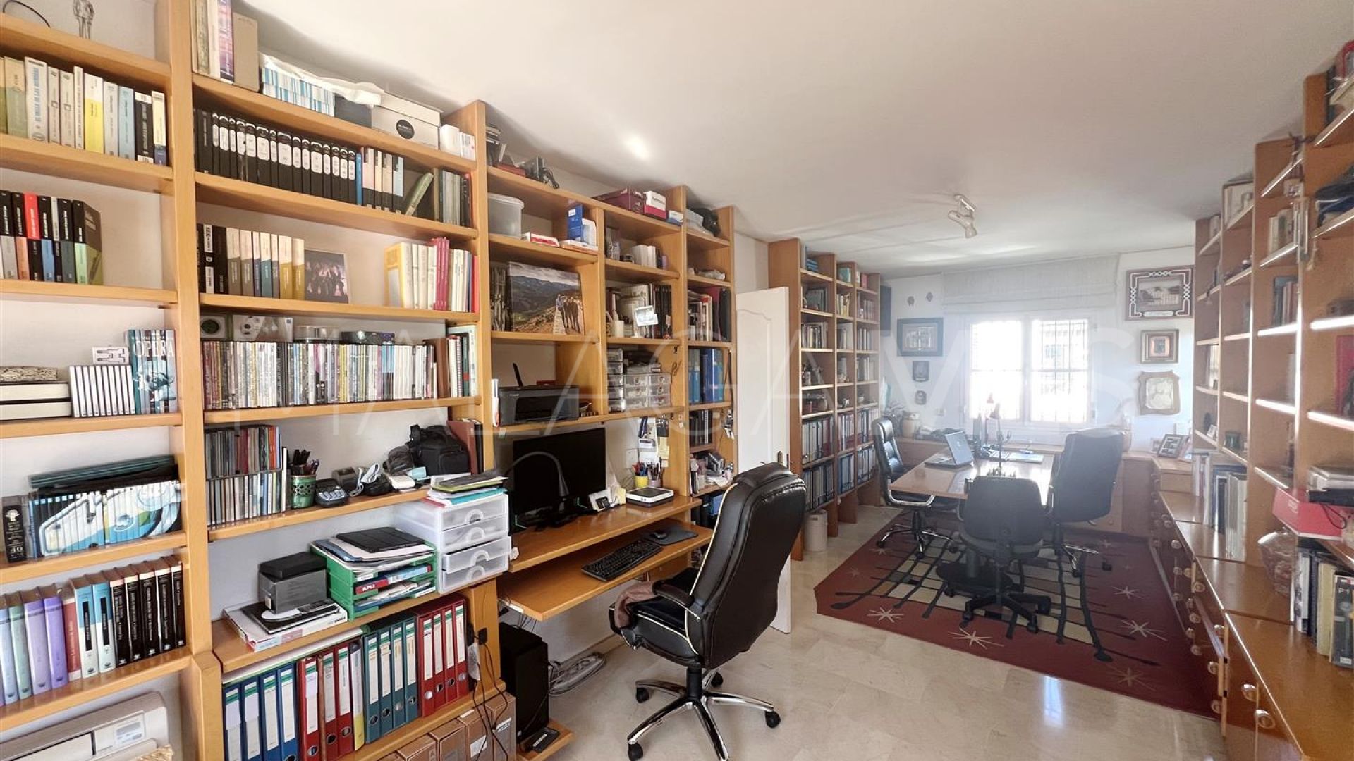 Villa for sale in Valdeolletas