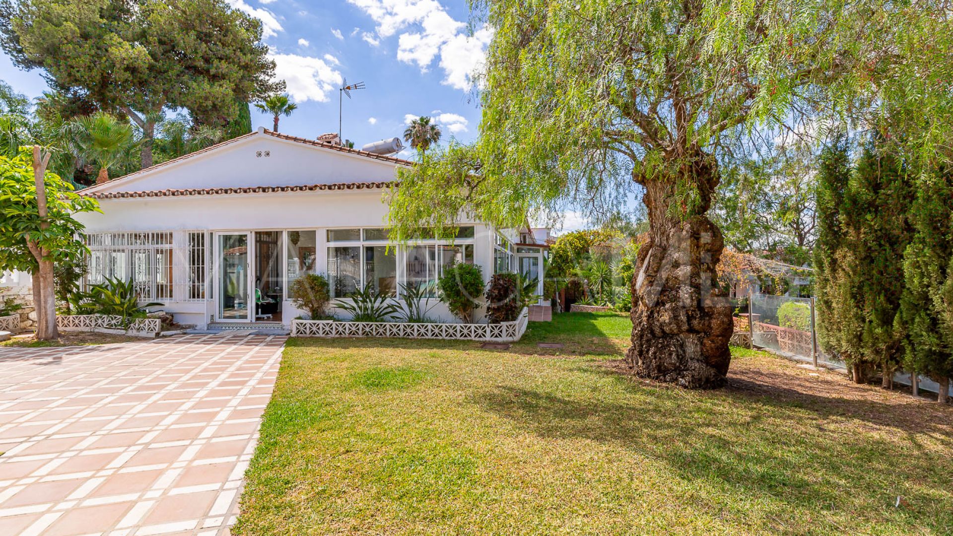 Villa for sale in Torremolinos