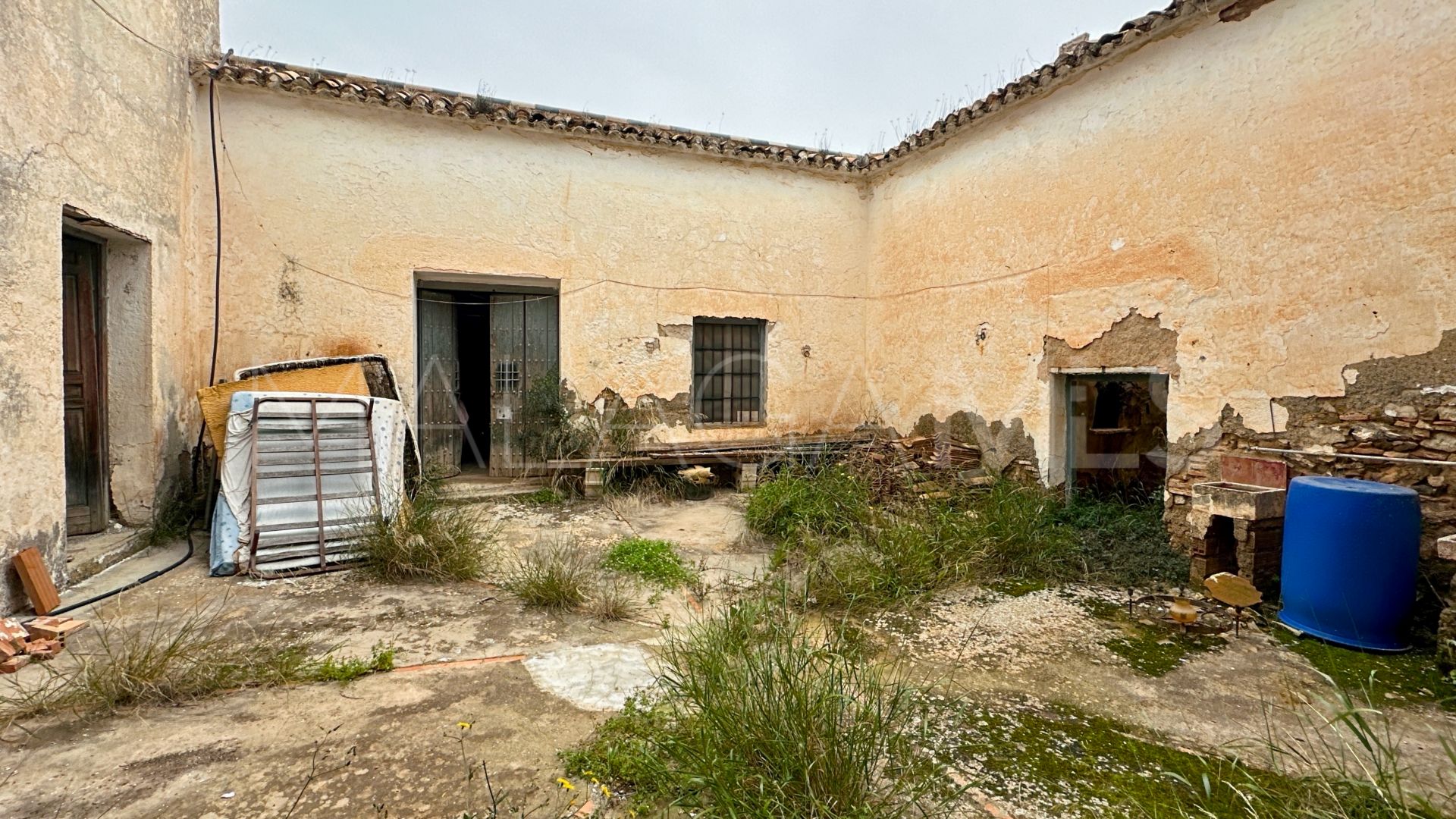 Finca for sale in Pinares de San Antón