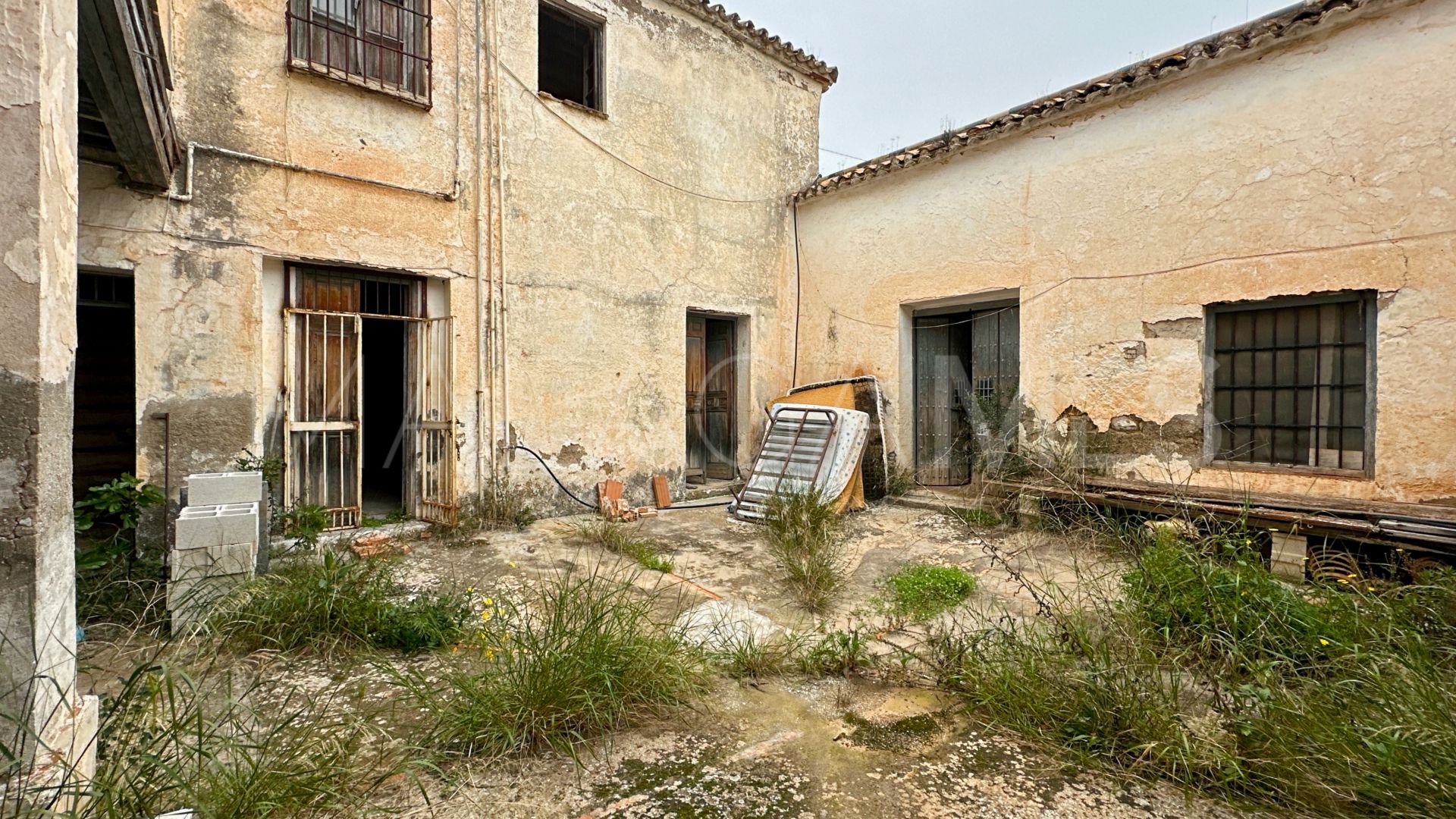 Finca for sale in Pinares de San Antón