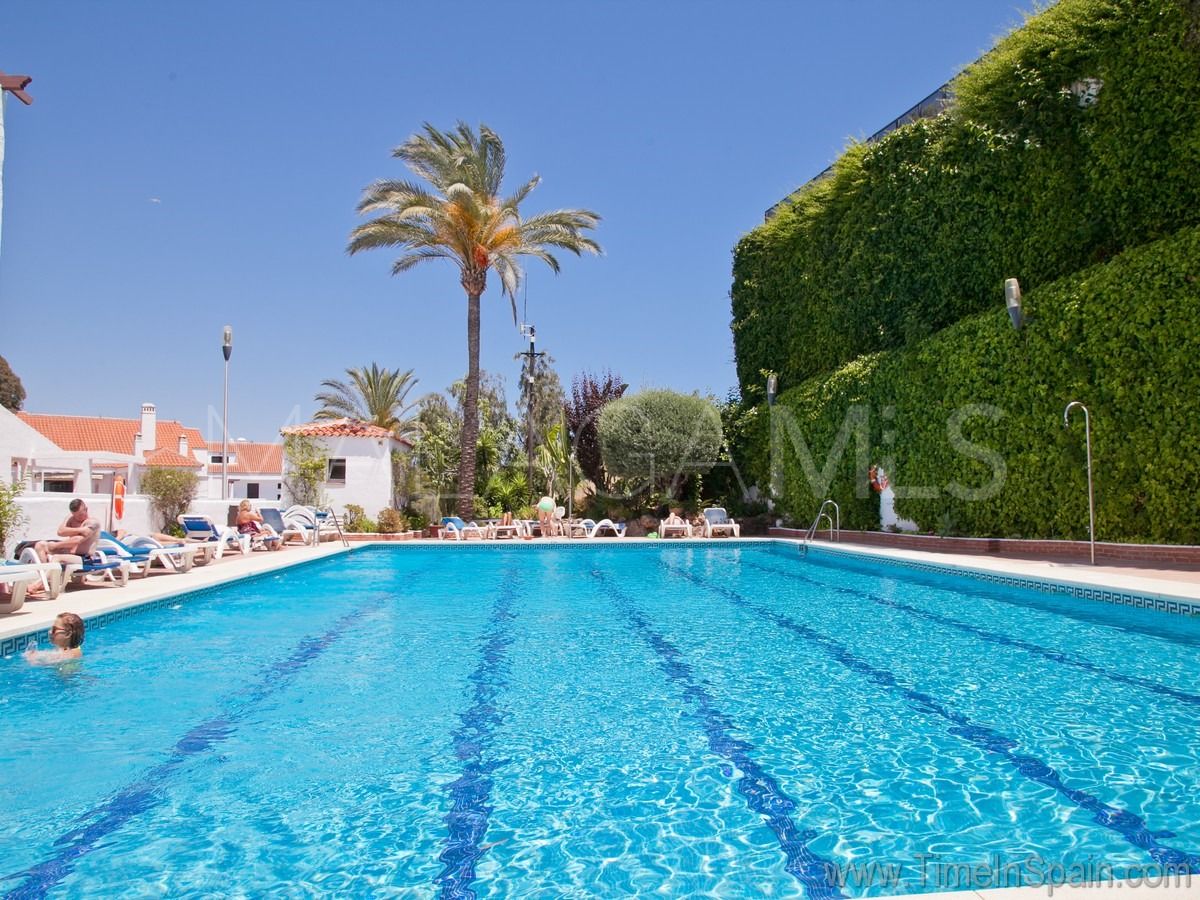 For sale Nueva Andalucia ground floor duplex with 3 bedrooms