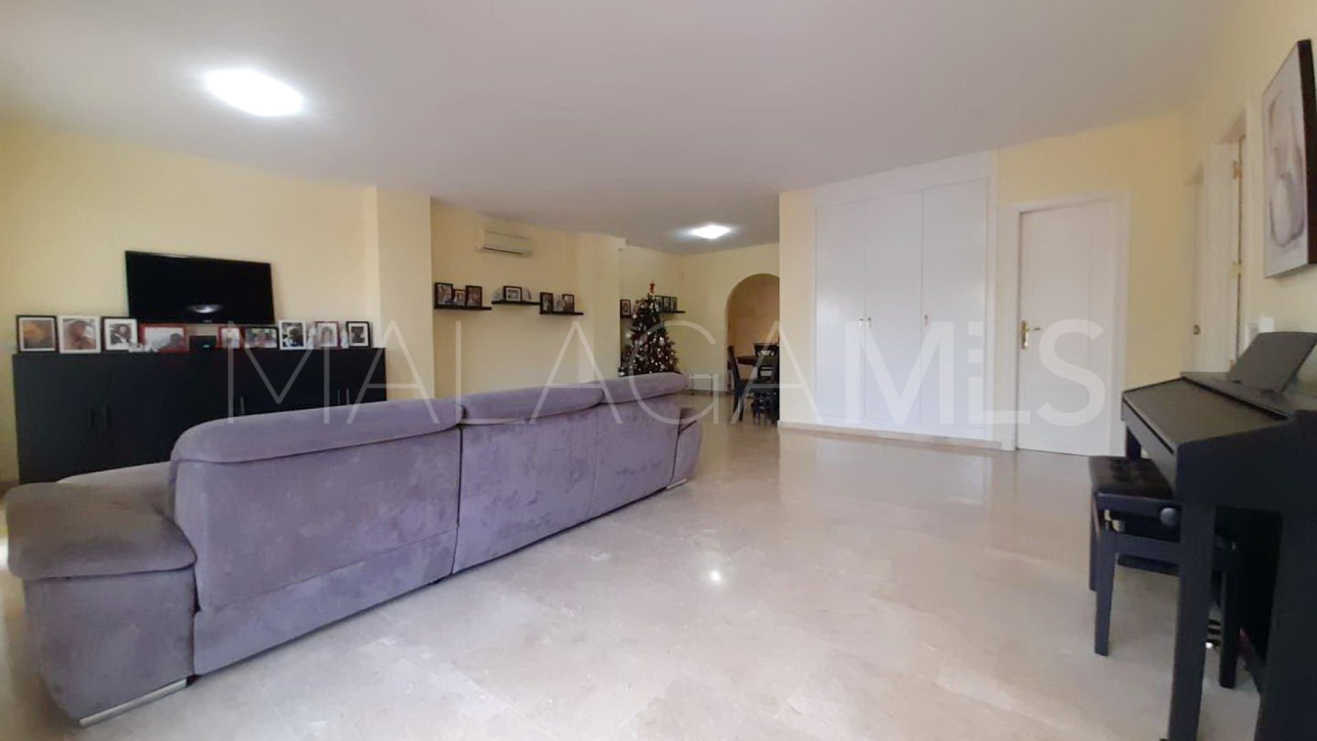 Se vende apartamento planta baja in Coto Real II