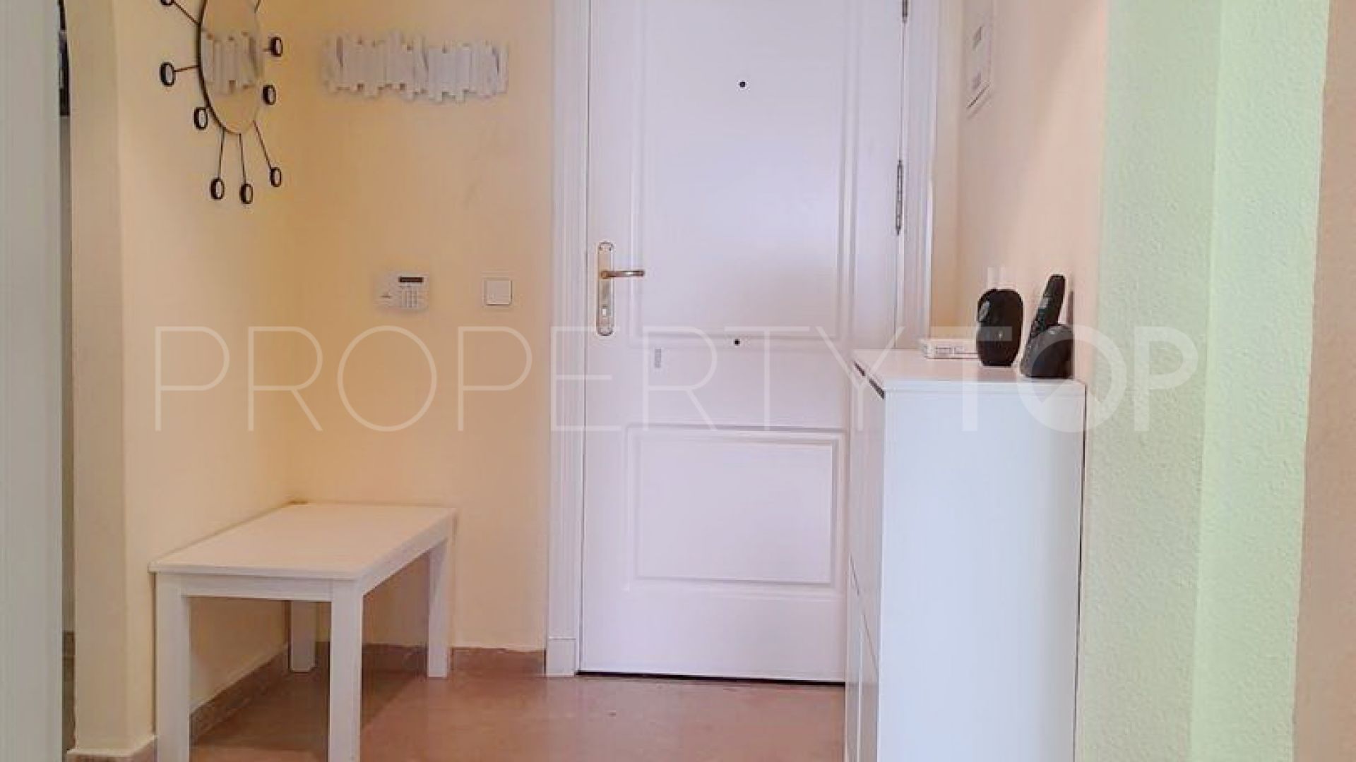 For sale ground floor apartment in Coto Real II