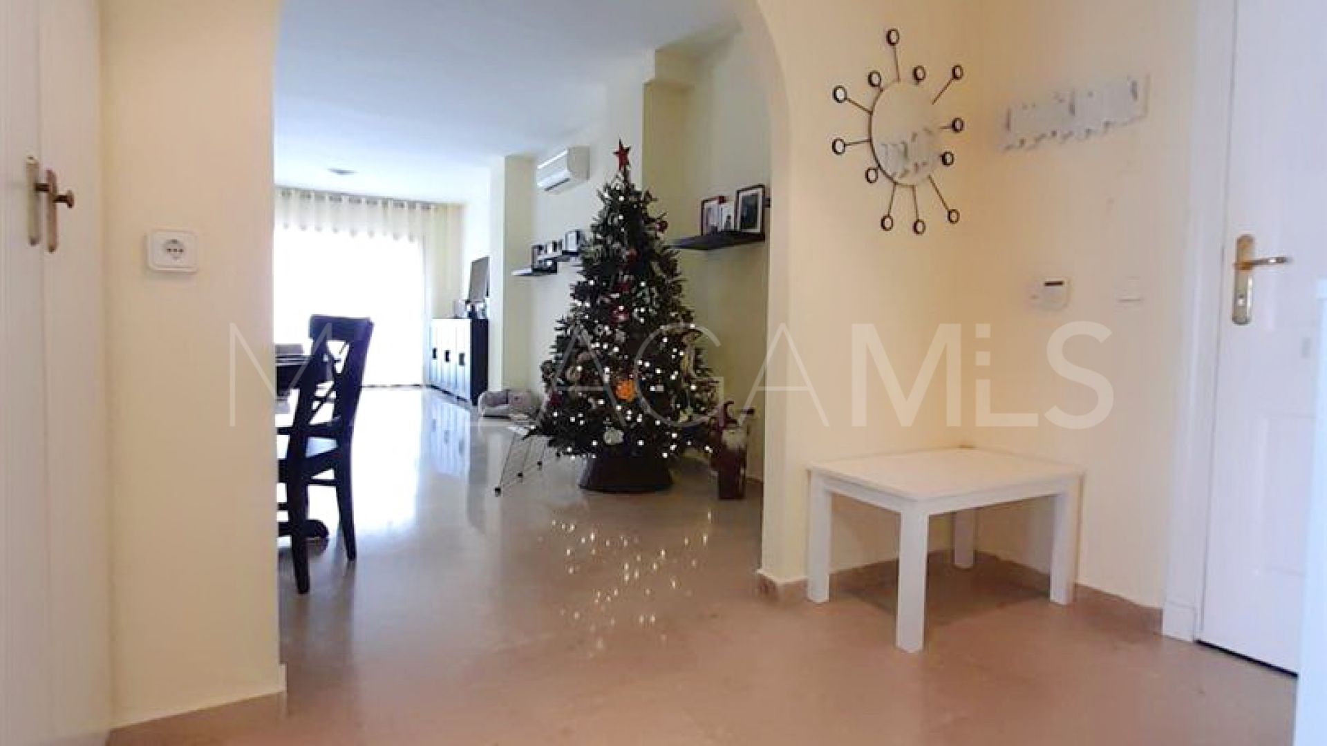 Se vende apartamento planta baja in Coto Real II