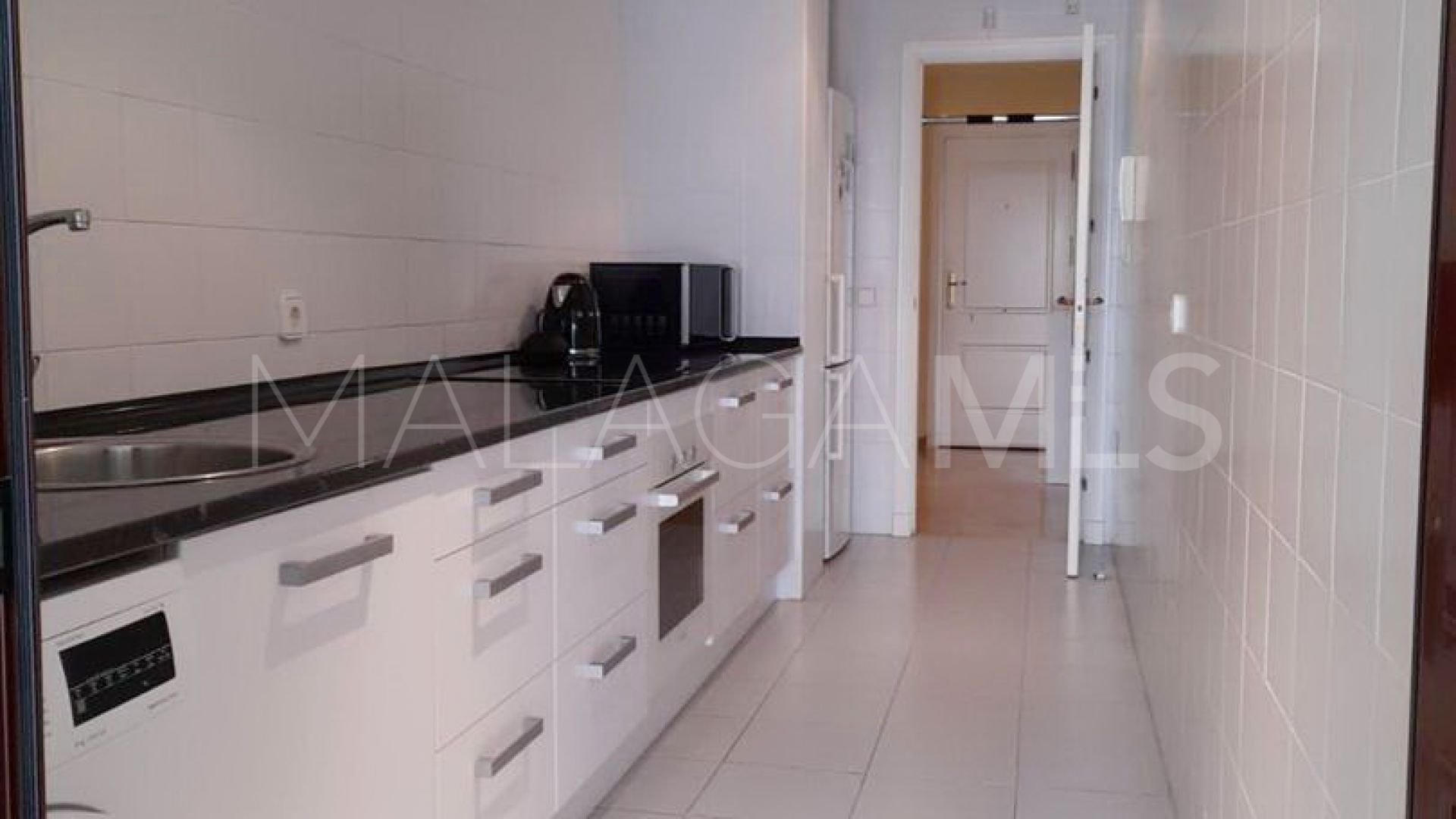 Se vende apartamento planta baja in Coto Real II