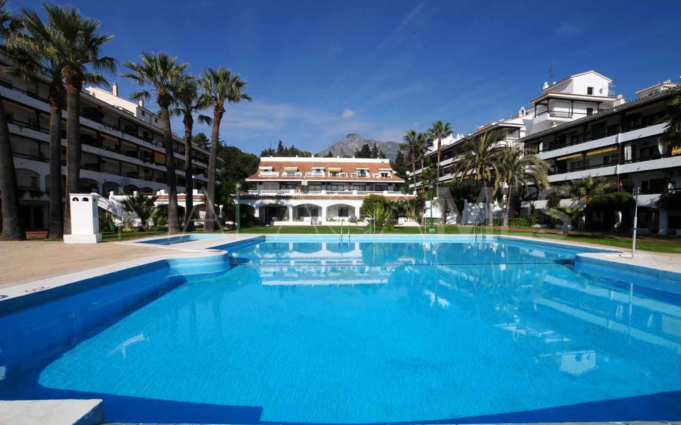 Atico de 2 bedrooms for sale in Marbella Golden Mile