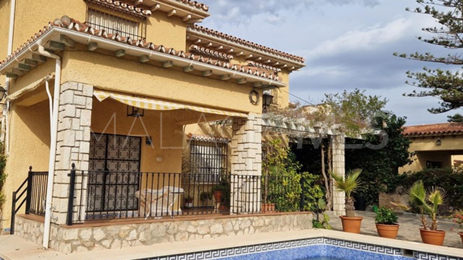 For sale villa in Benalmadena Costa