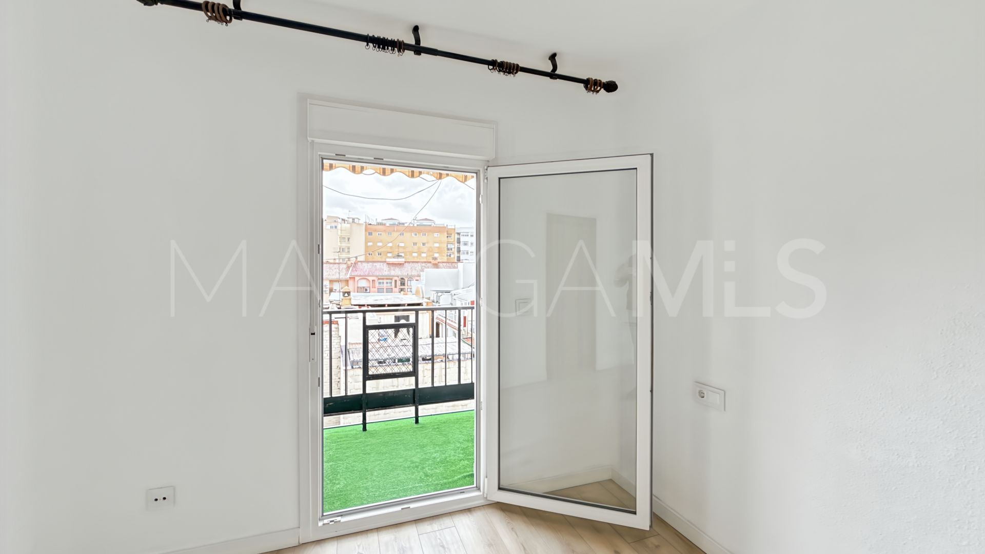 Apartment for sale in El Molinillo - Capuchinos