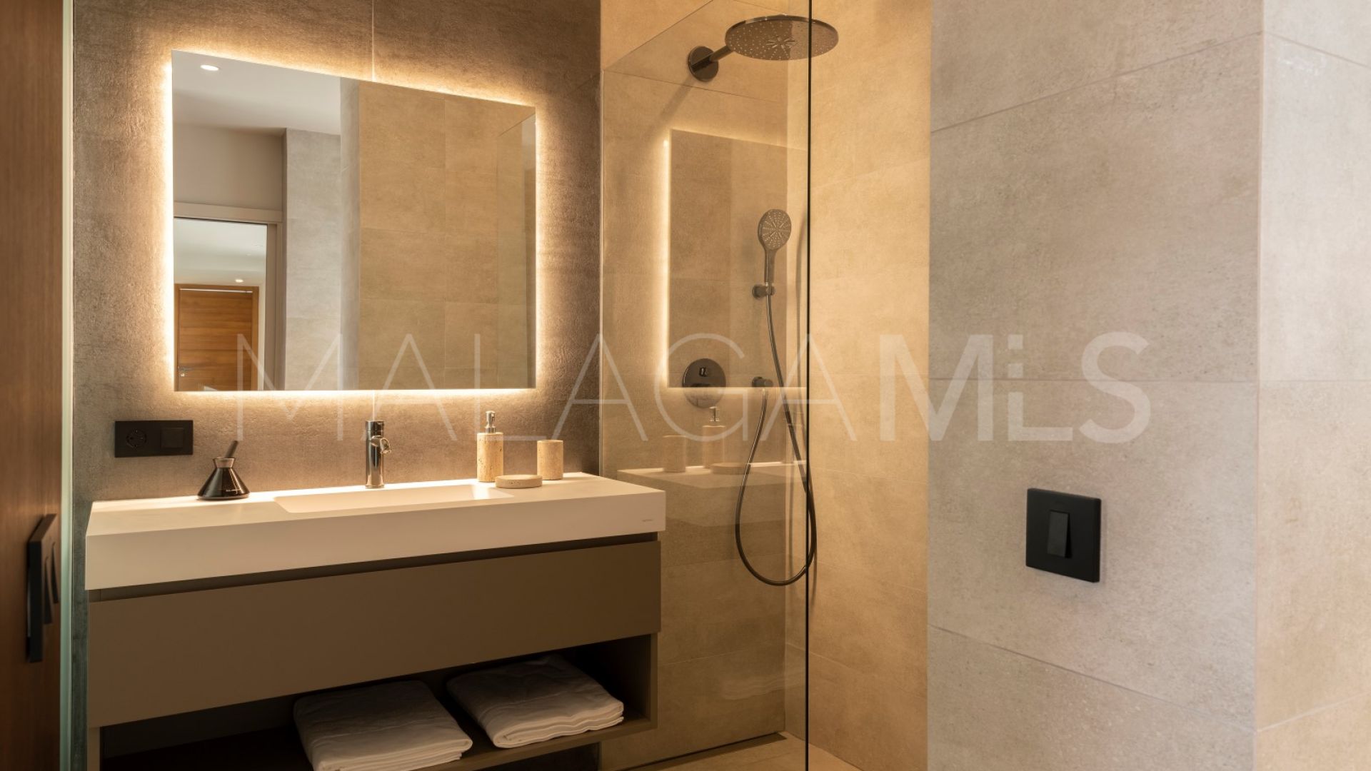 La Cerquilla, villa a la venta with 6 bedrooms