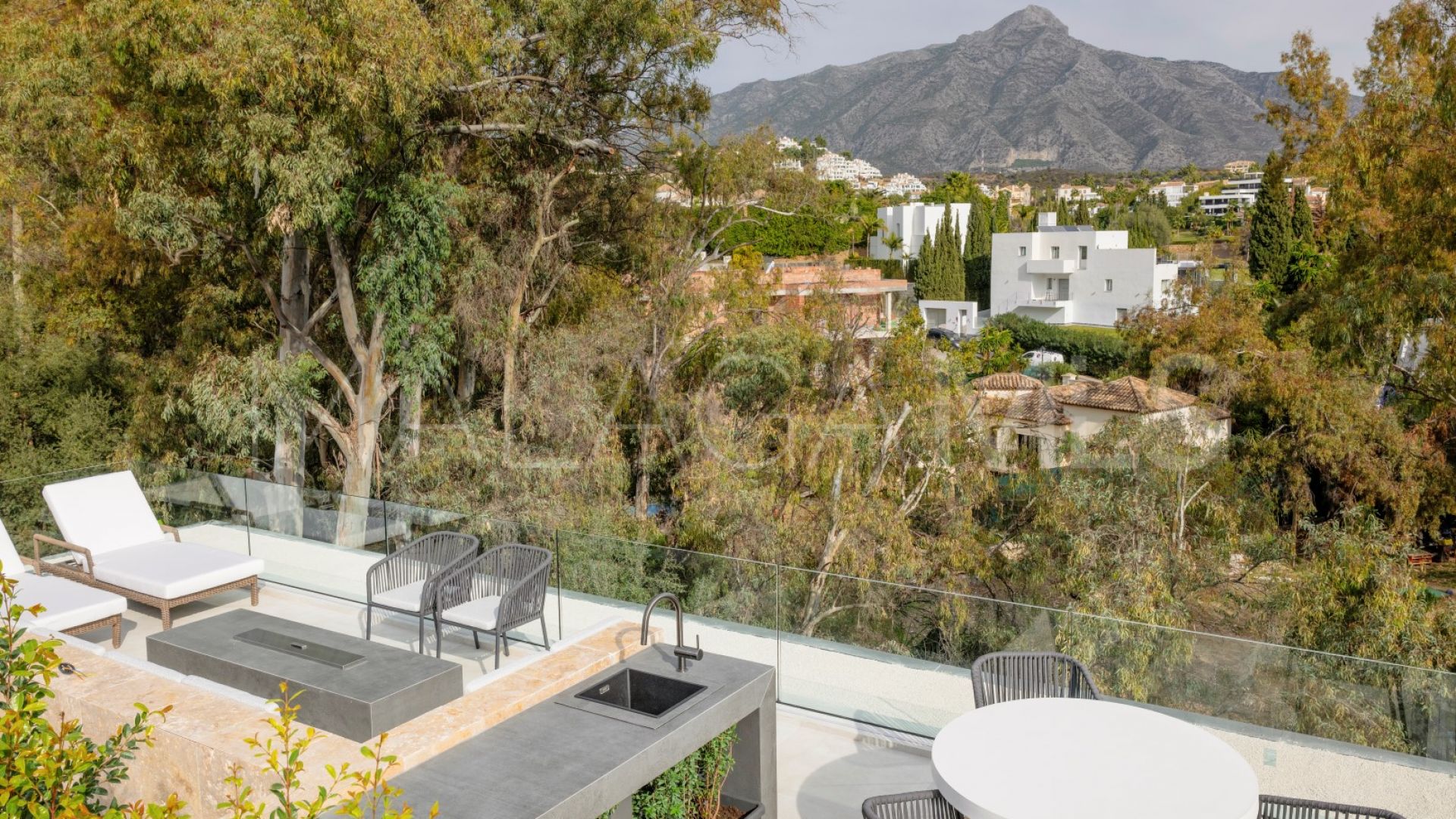 La Cerquilla, villa a la venta with 6 bedrooms