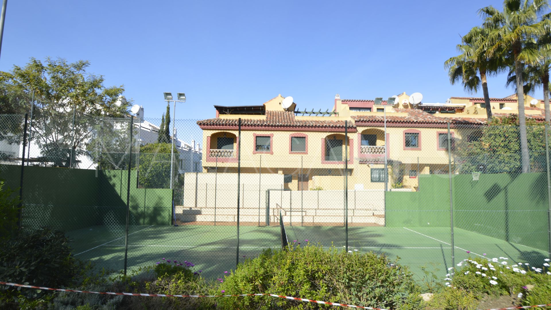 Maison de ville for sale in Jardines de Doña Maria