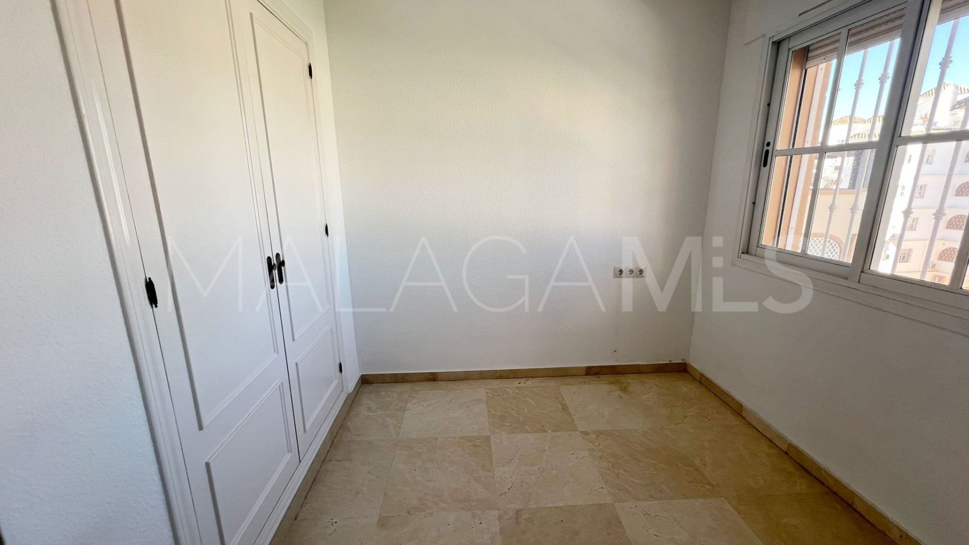 Atico duplex de 6 bedrooms for sale in Fuengirola