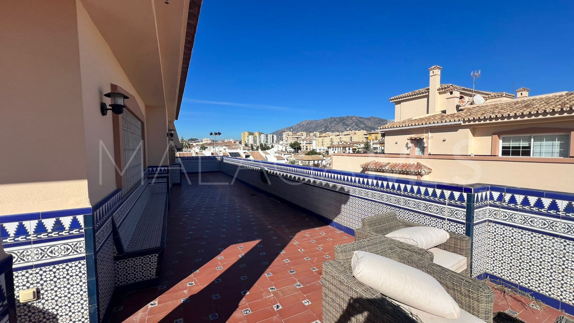 Atico duplex de 6 bedrooms for sale in Fuengirola