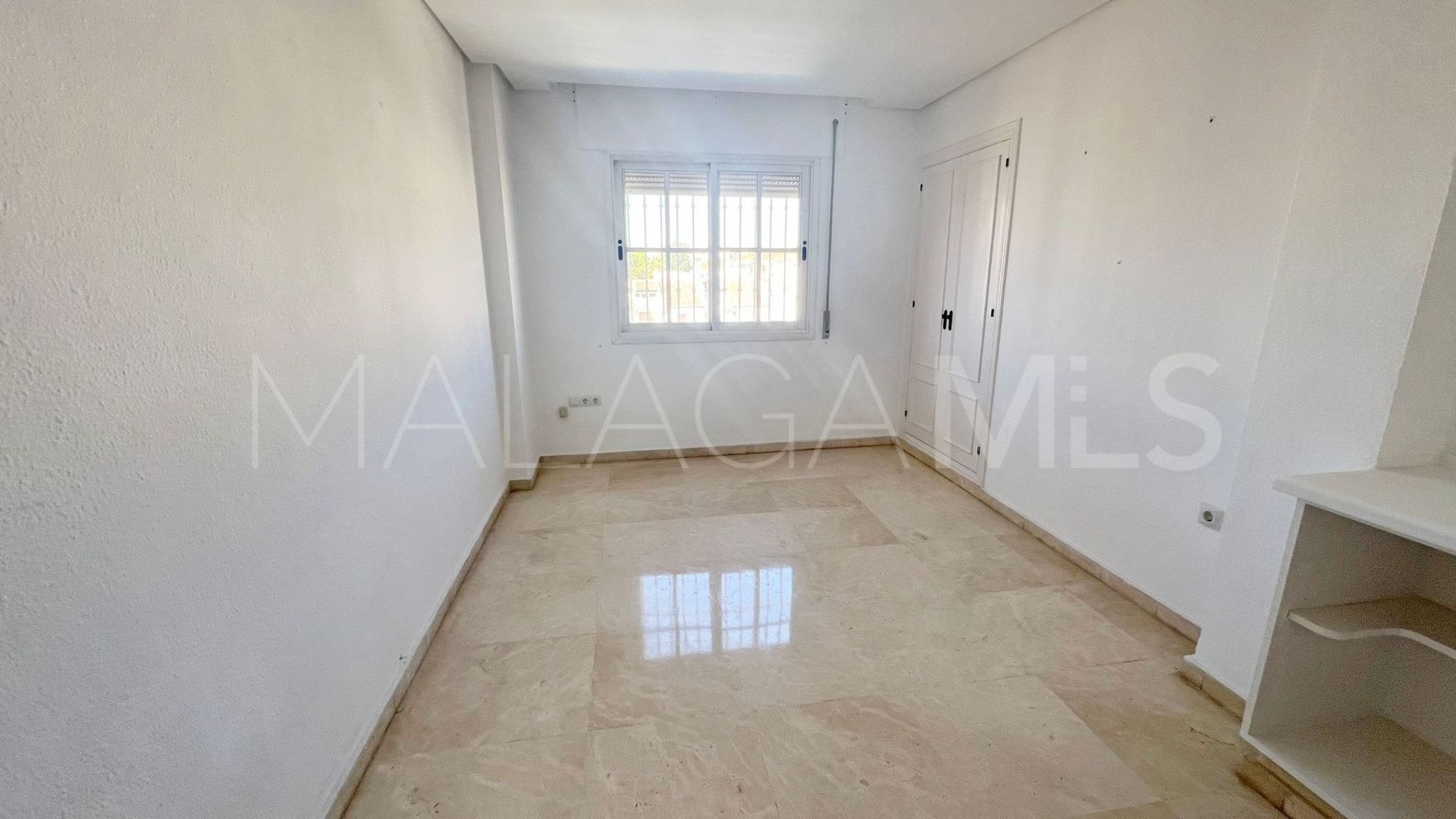 Atico duplex de 6 bedrooms for sale in Fuengirola