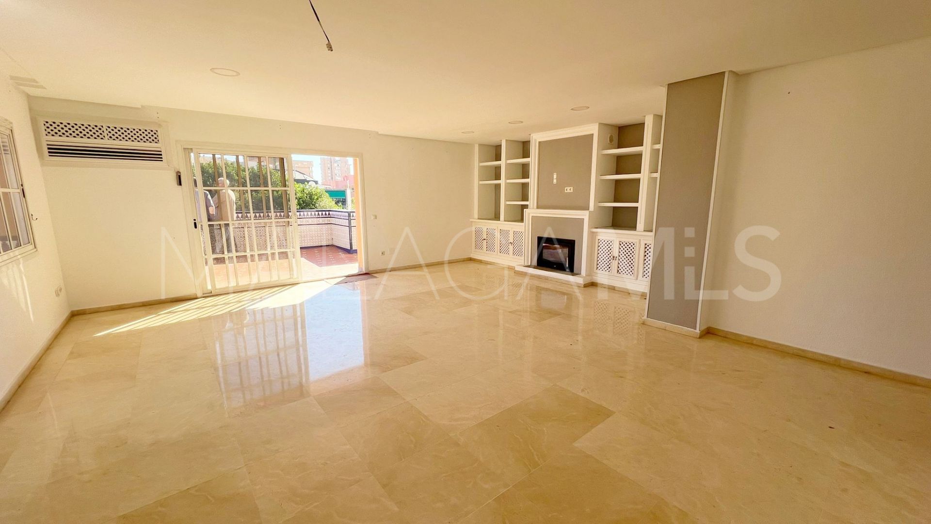 Atico duplex de 6 bedrooms for sale in Fuengirola