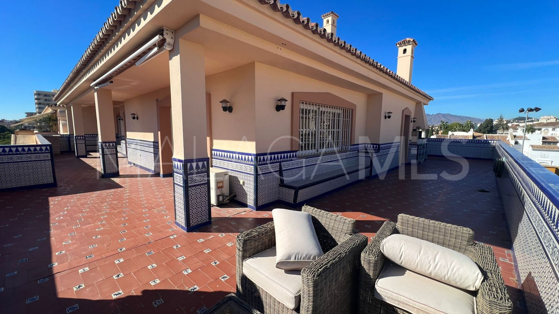 Atico duplex de 6 bedrooms for sale in Fuengirola