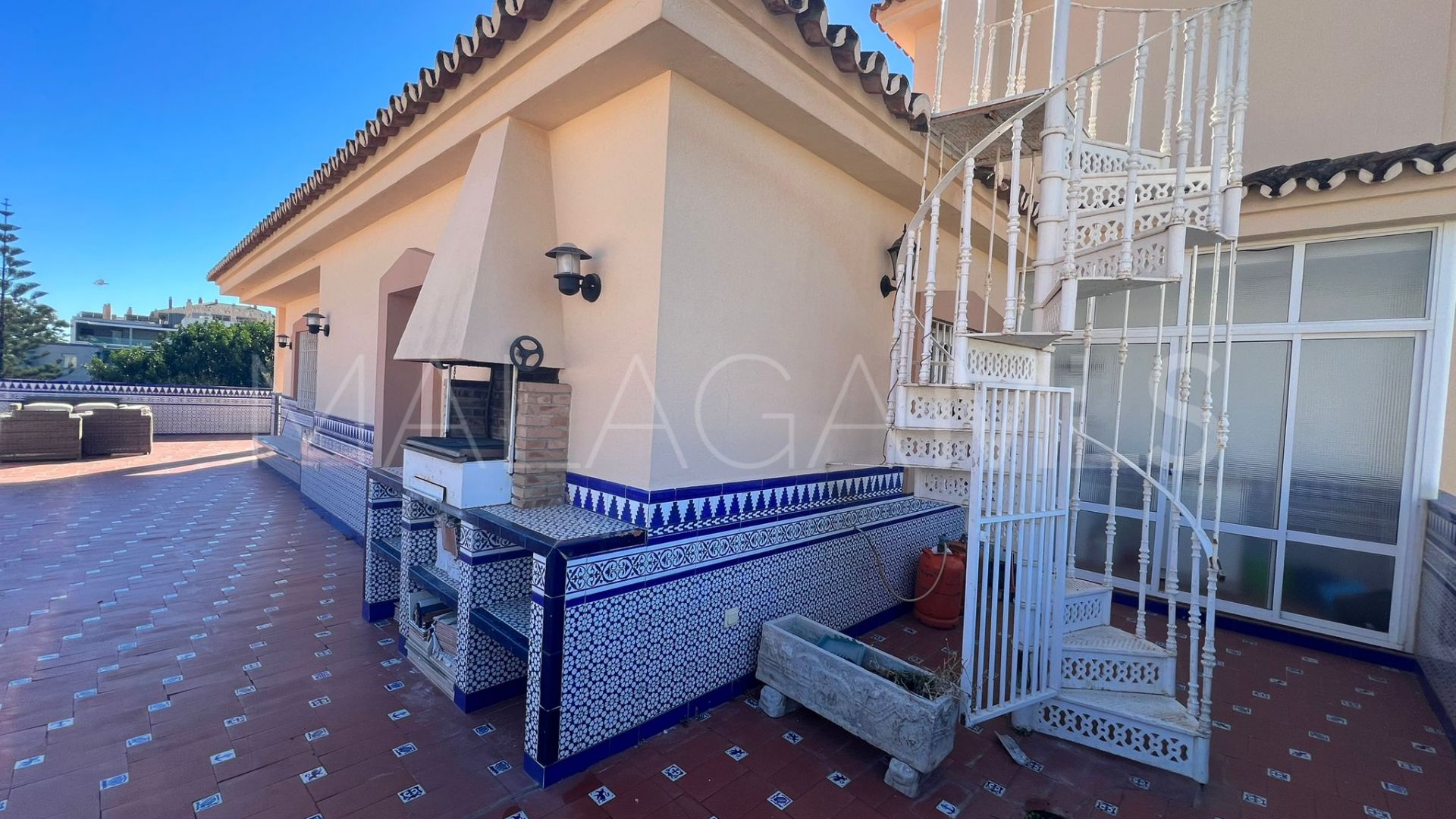 Atico duplex de 6 bedrooms for sale in Fuengirola