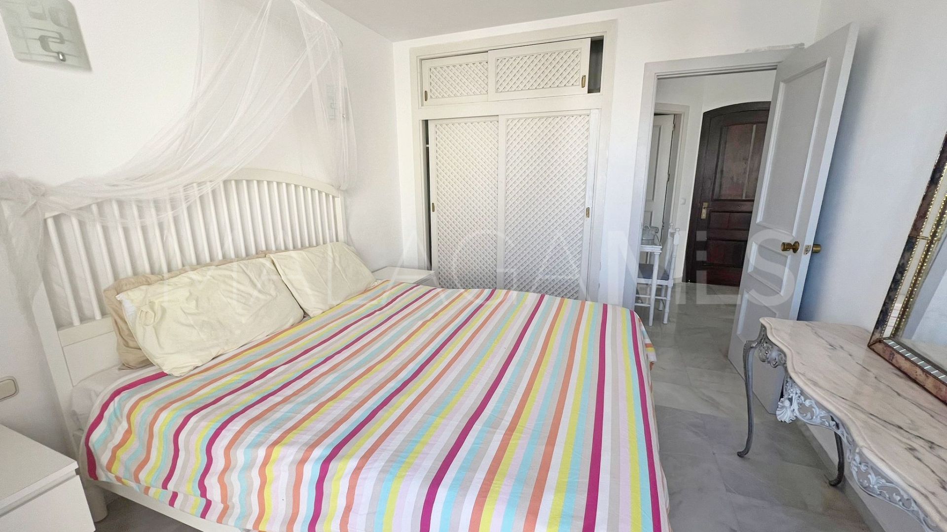 For sale apartment in Benalmadena Costa