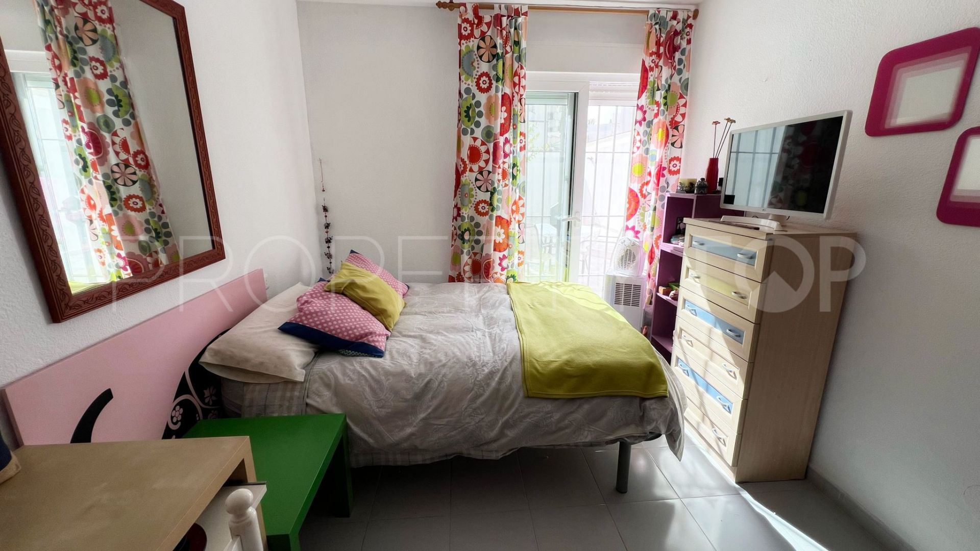 Adosado con 4 dormitorios en venta en Torremolinos